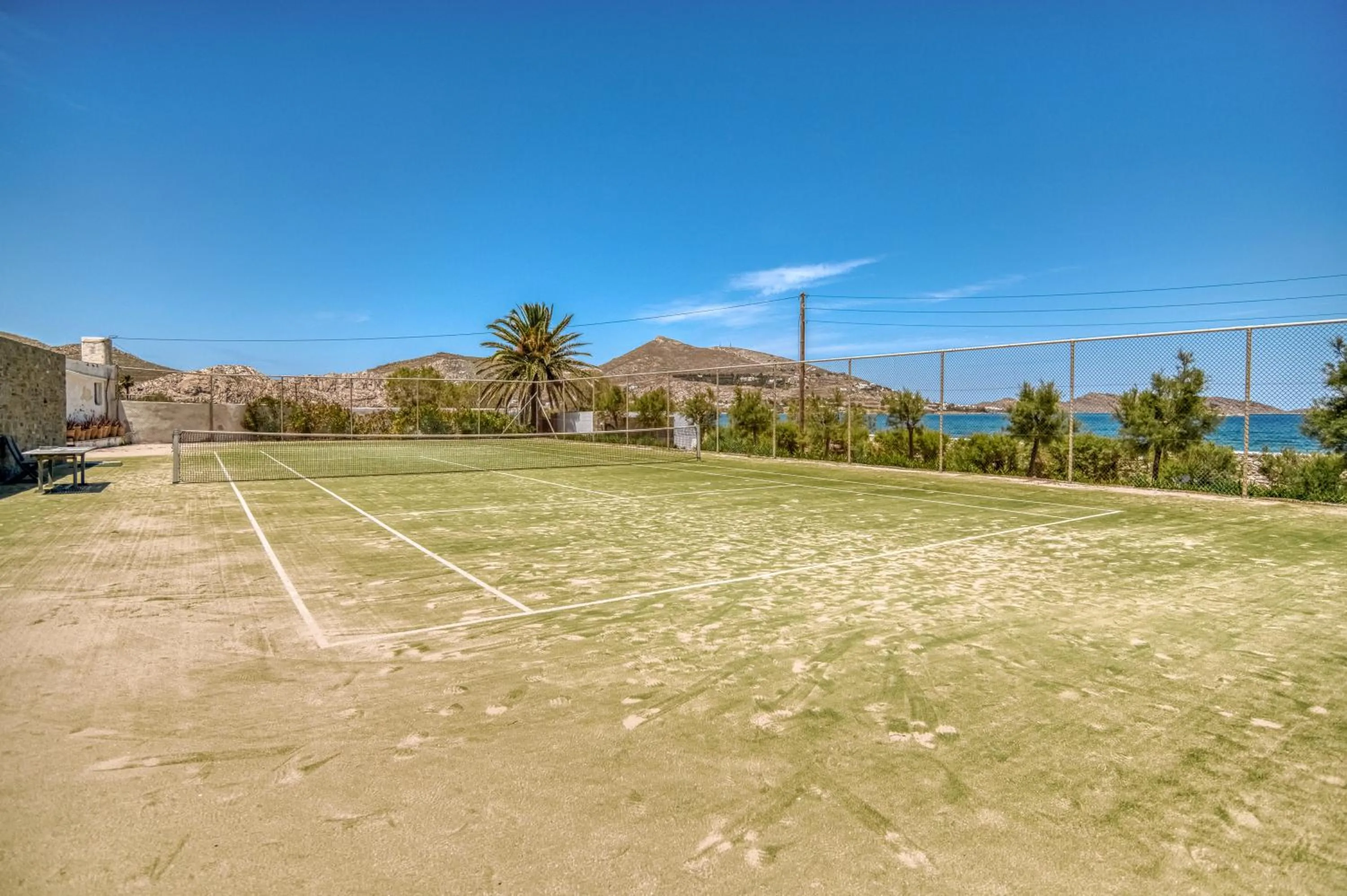 Tennis court in Villa Bellonia