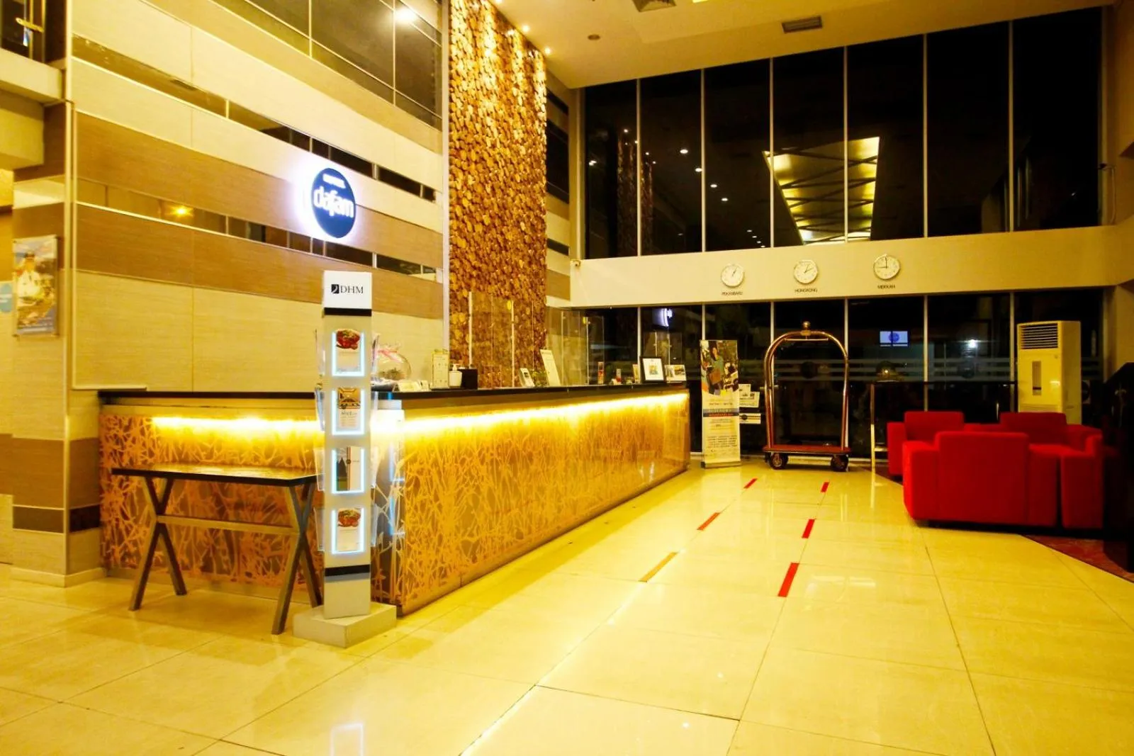 Night in Hotel Dafam Pekanbaru