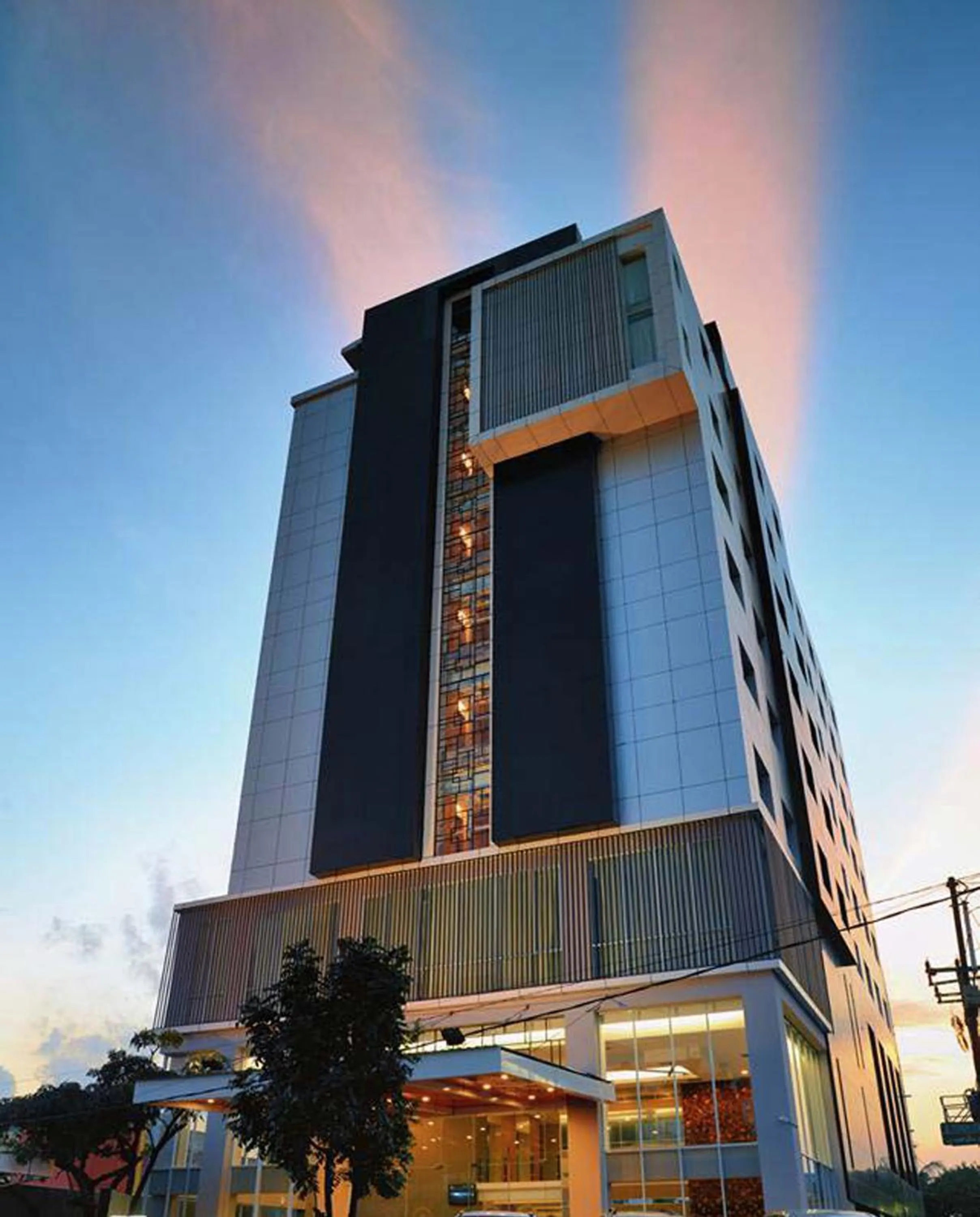 Property building in Hotel Dafam Pekanbaru