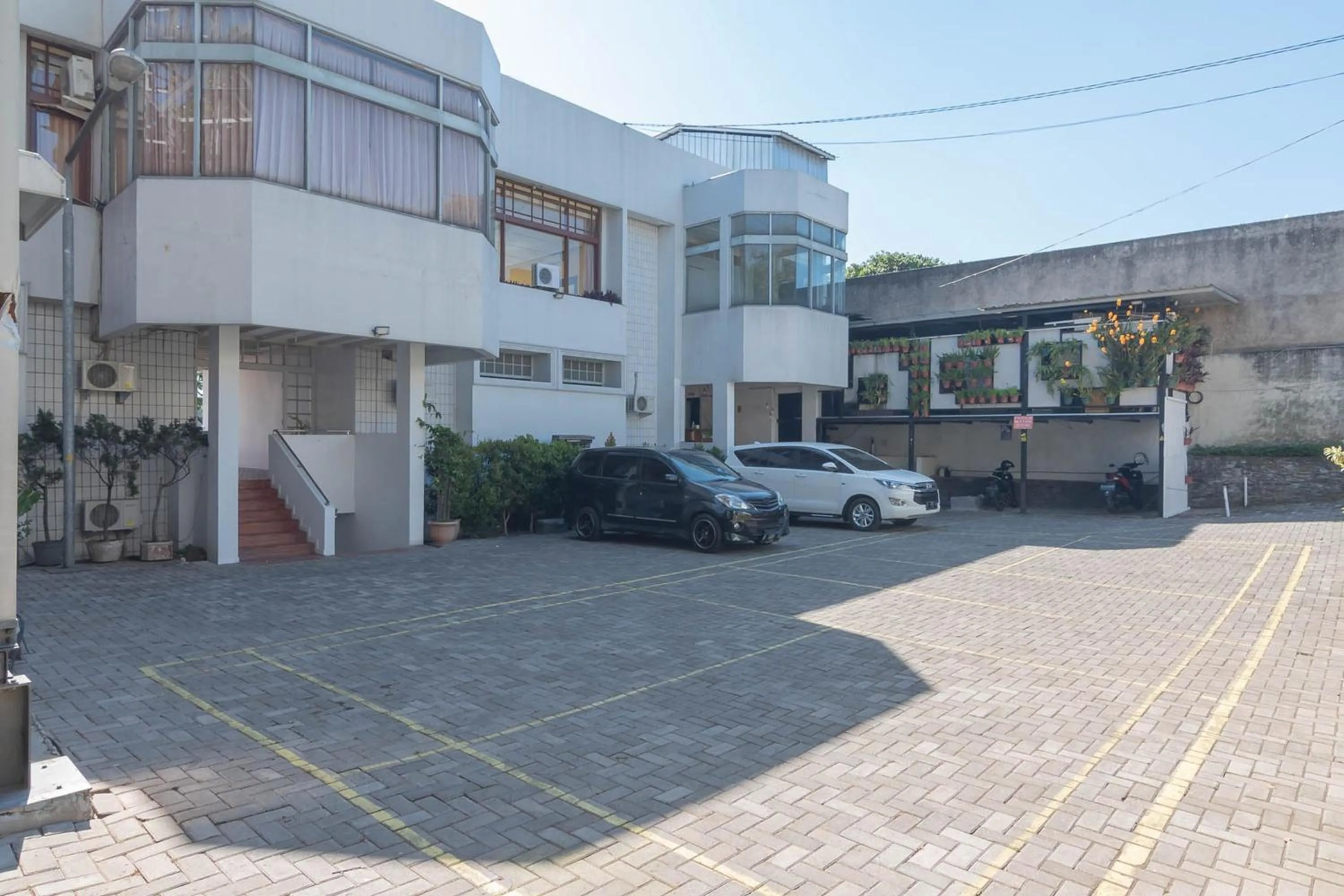 Property building in RedDoorz near Farm House 4