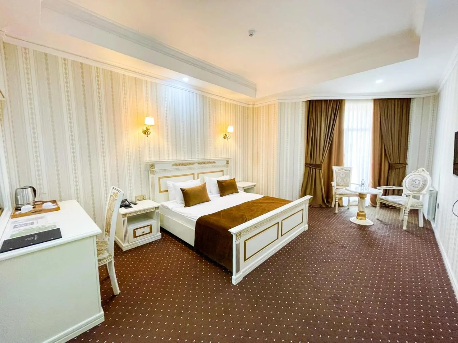 Photo of the whole room, Bed in Premier Palace Baku