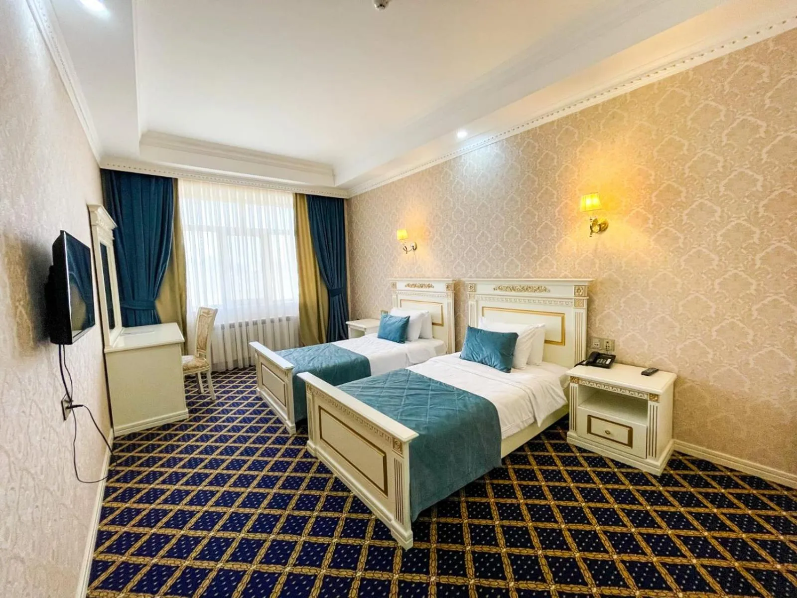Photo of the whole room, Bed in Premier Palace Baku