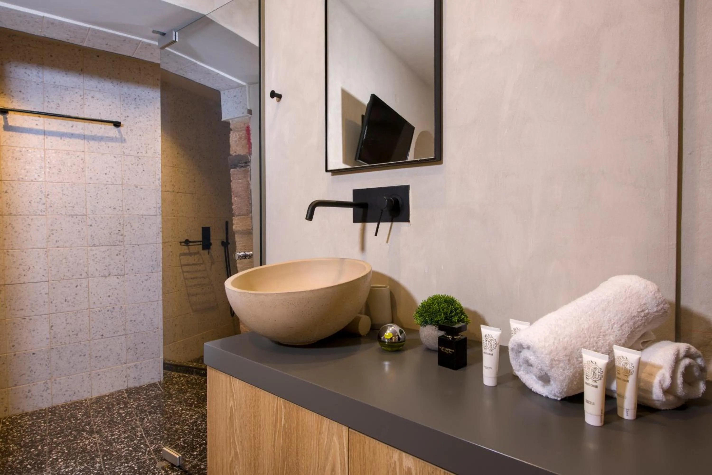 Bathroom in Cretan Berry Sarpaki