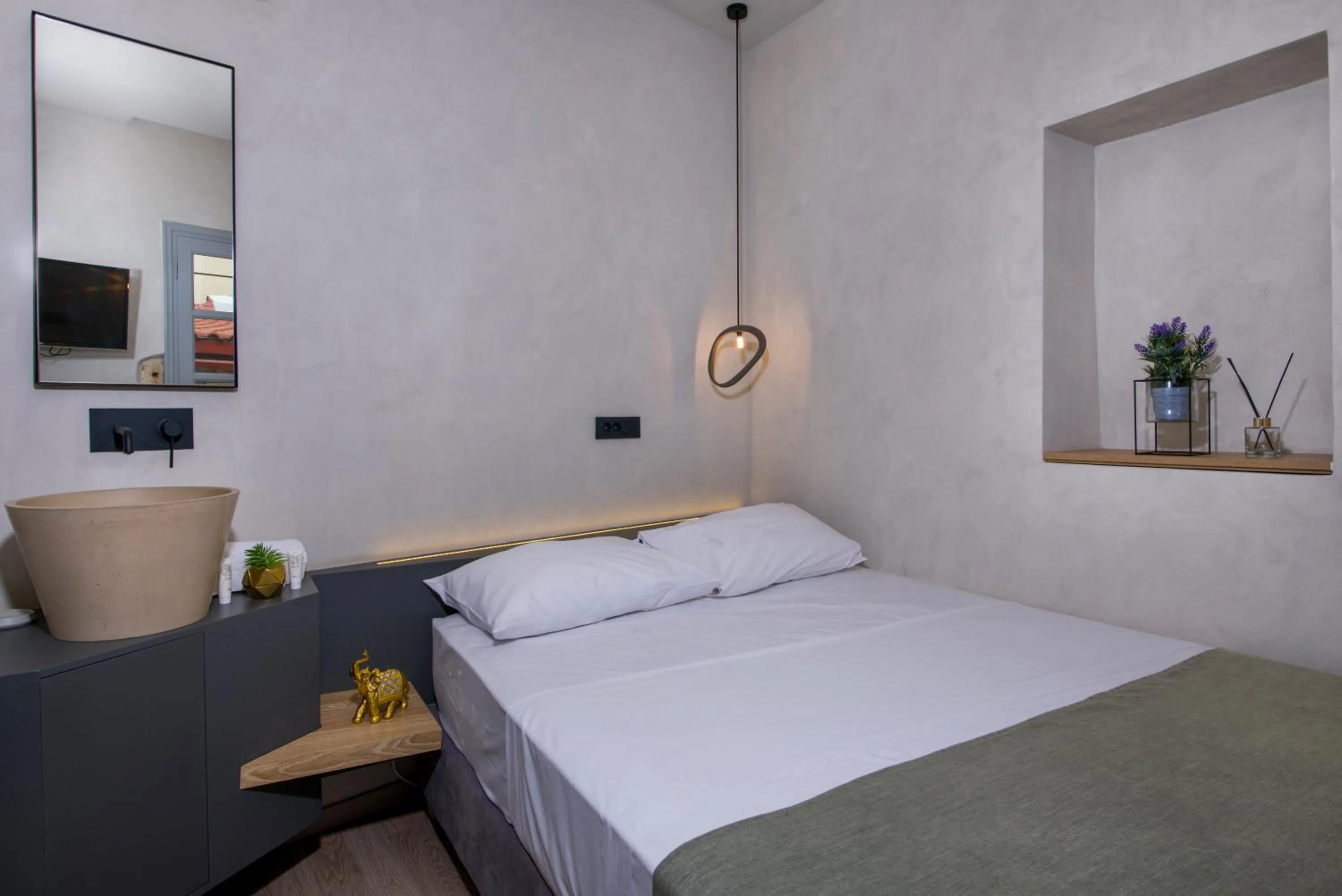 Photo of the whole room, Bed in Cretan Berry Sarpaki