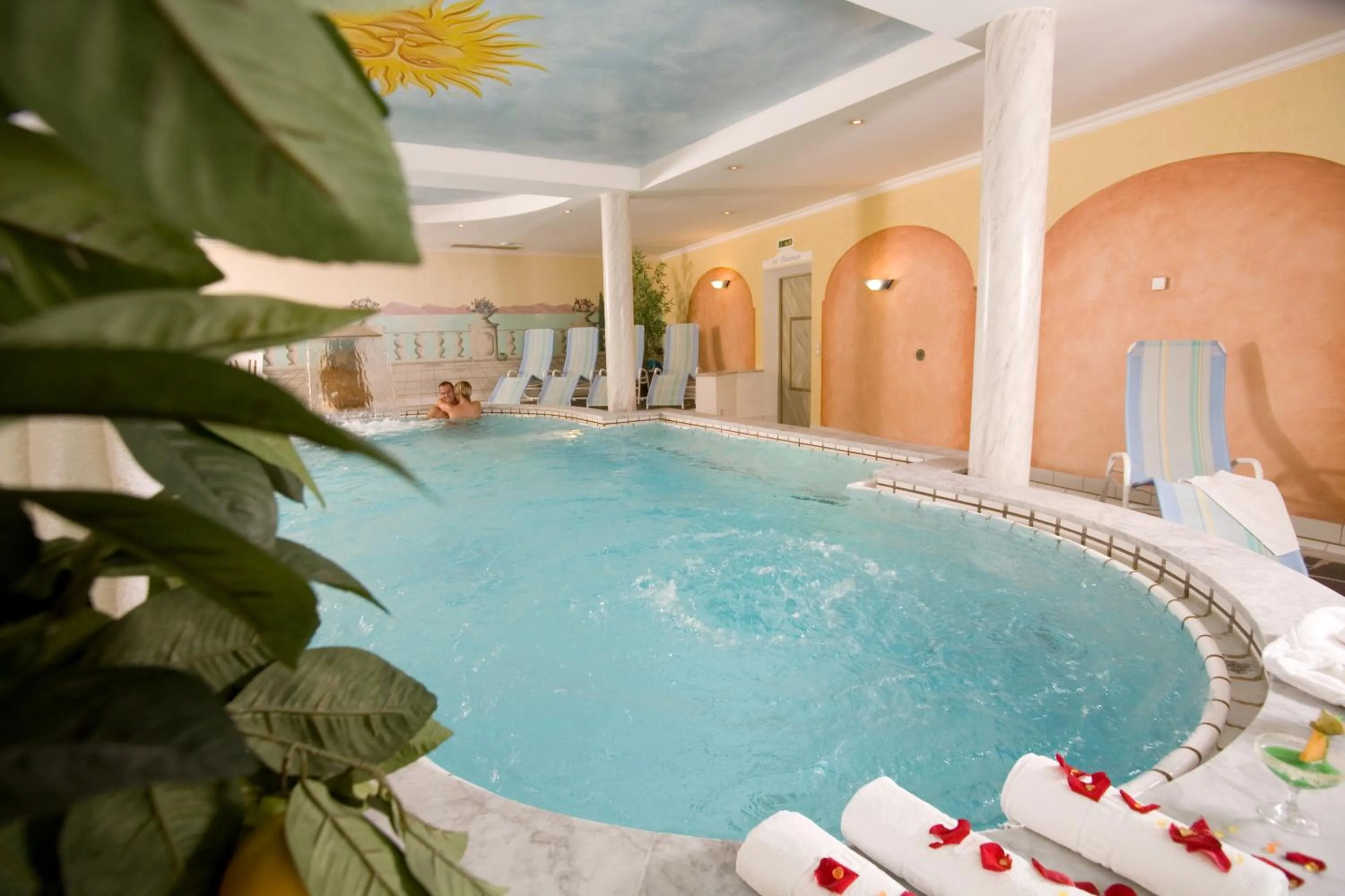 Swimming pool in Gräfliches Hotel Alte Post