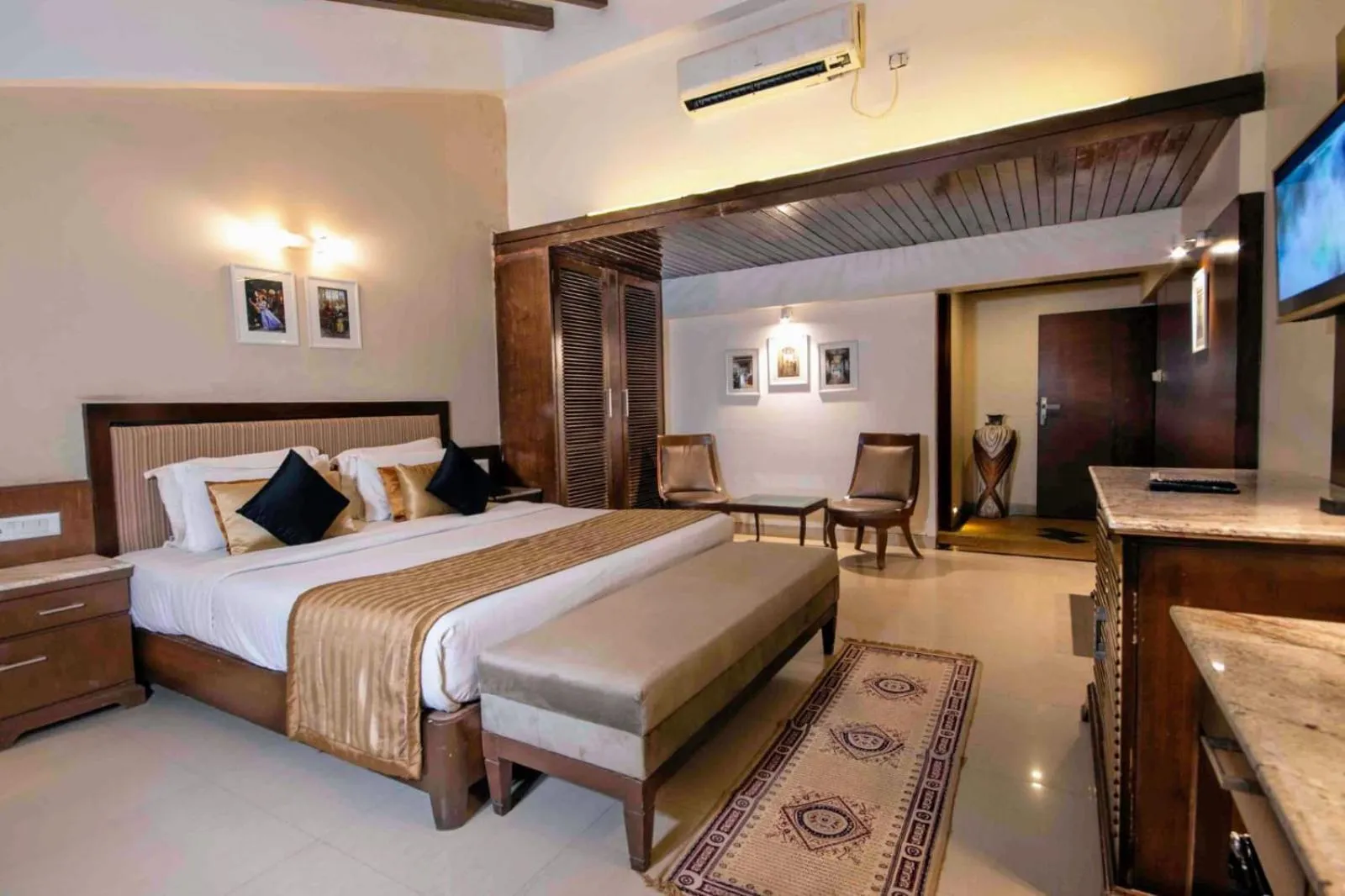 Bedroom, Bed in Tangerine Boutique Resort