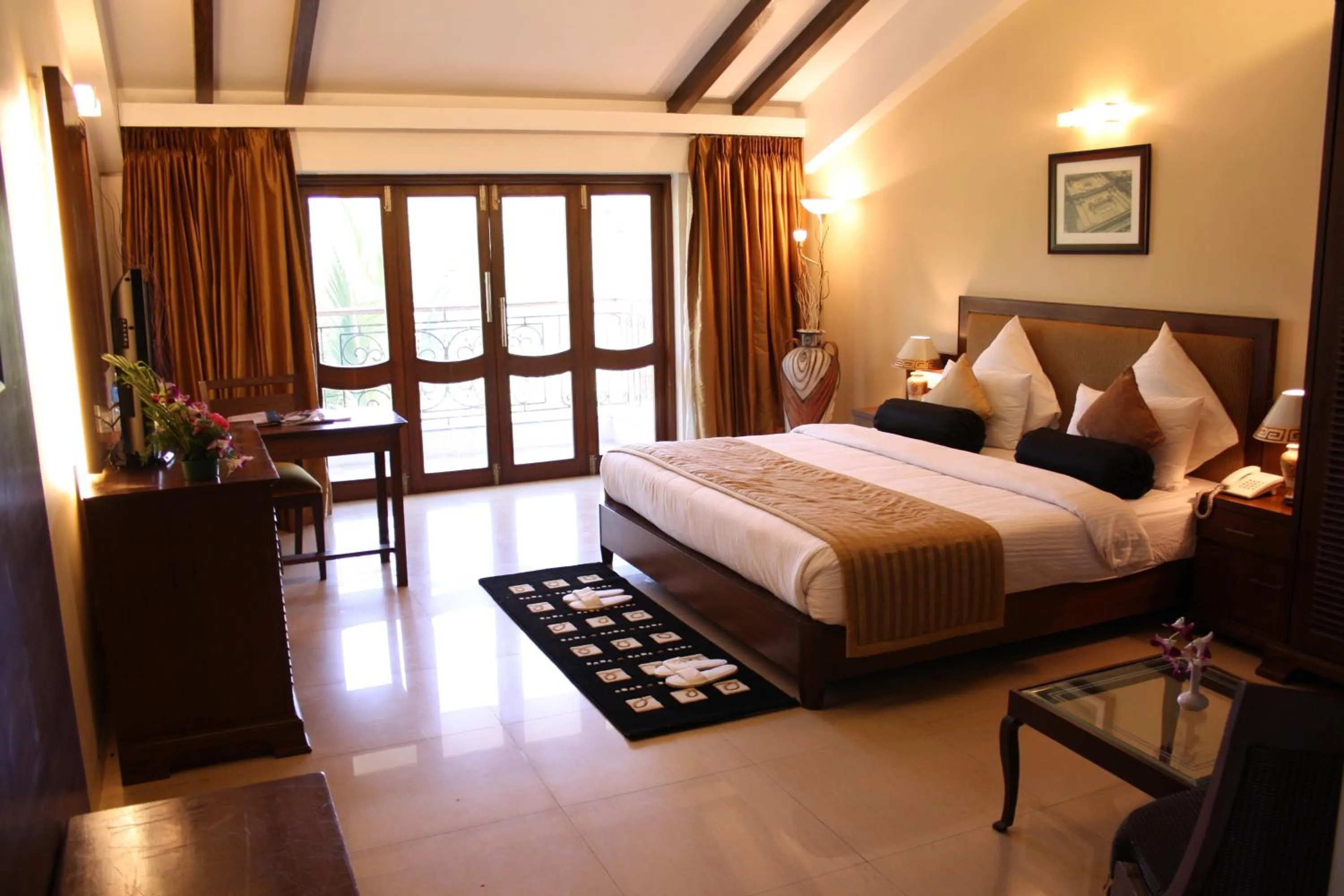 Photo of the whole room, Bed in Tangerine Boutique Resort