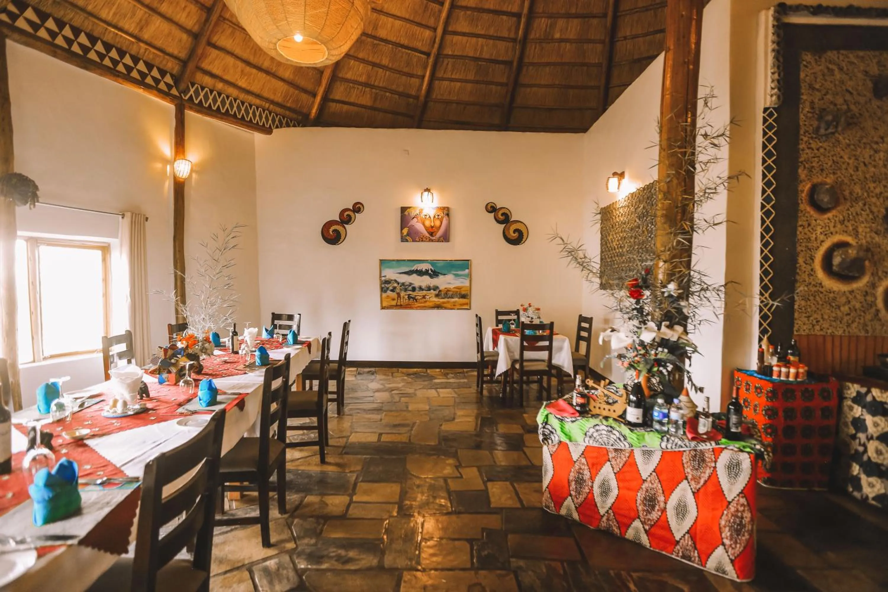 Ingagi Park View Lodge