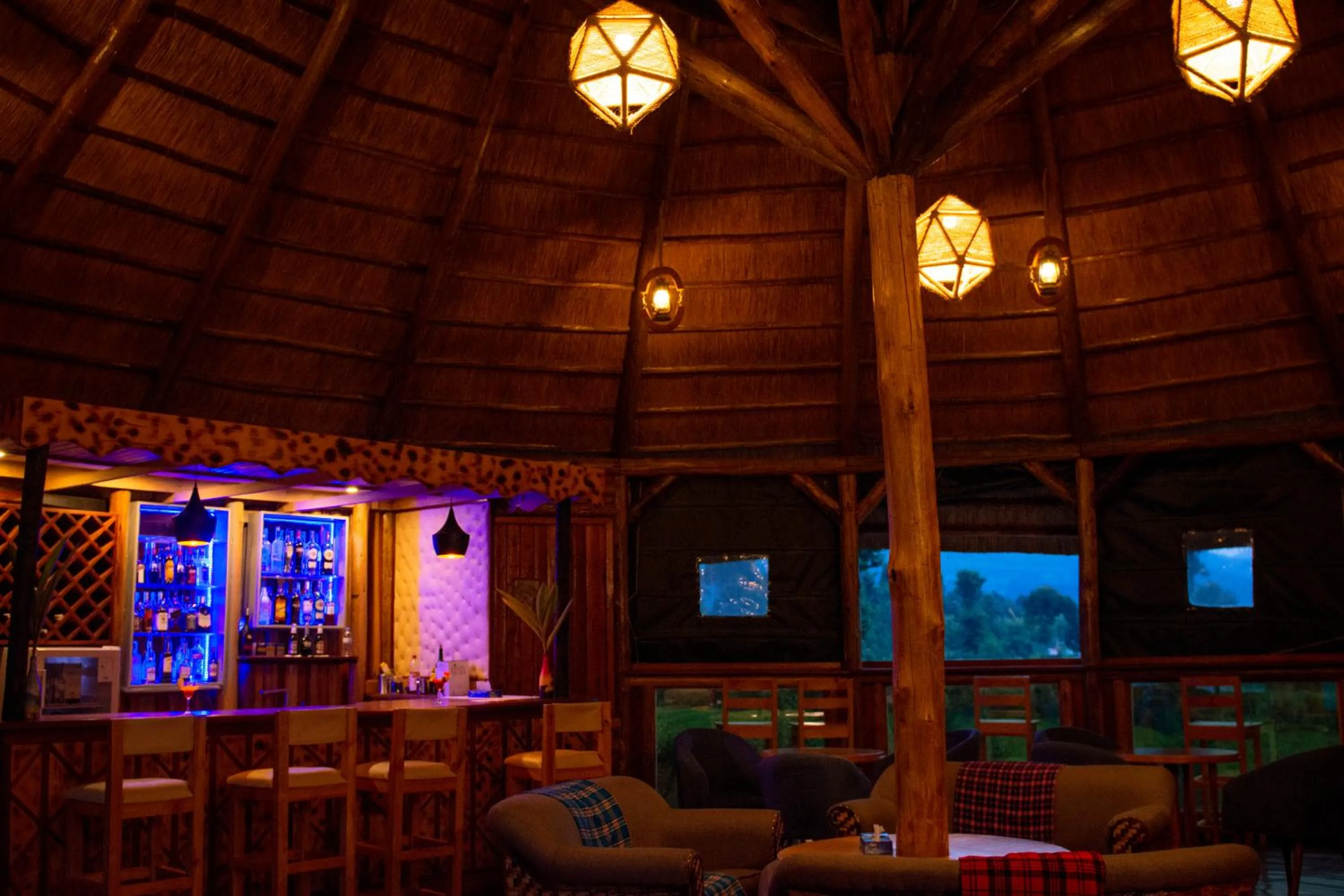 Ingagi Park View Lodge