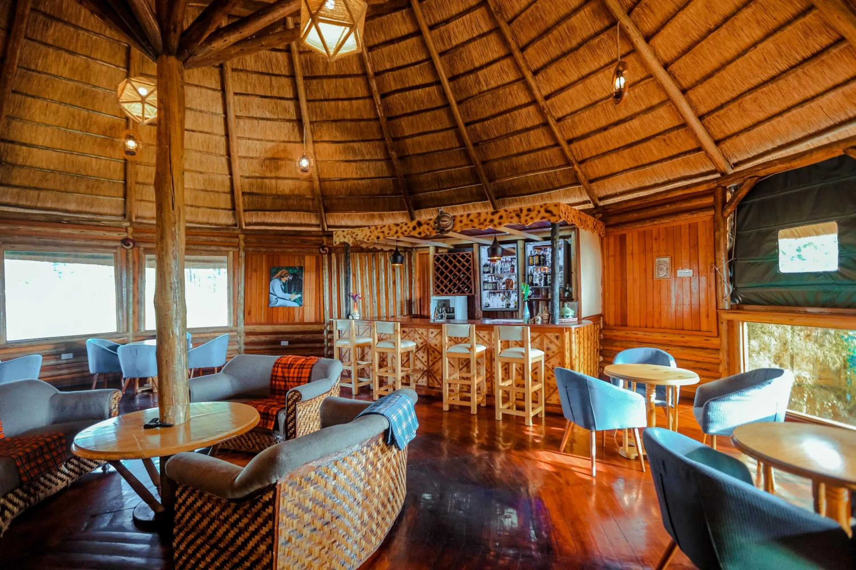 Ingagi Park View Lodge