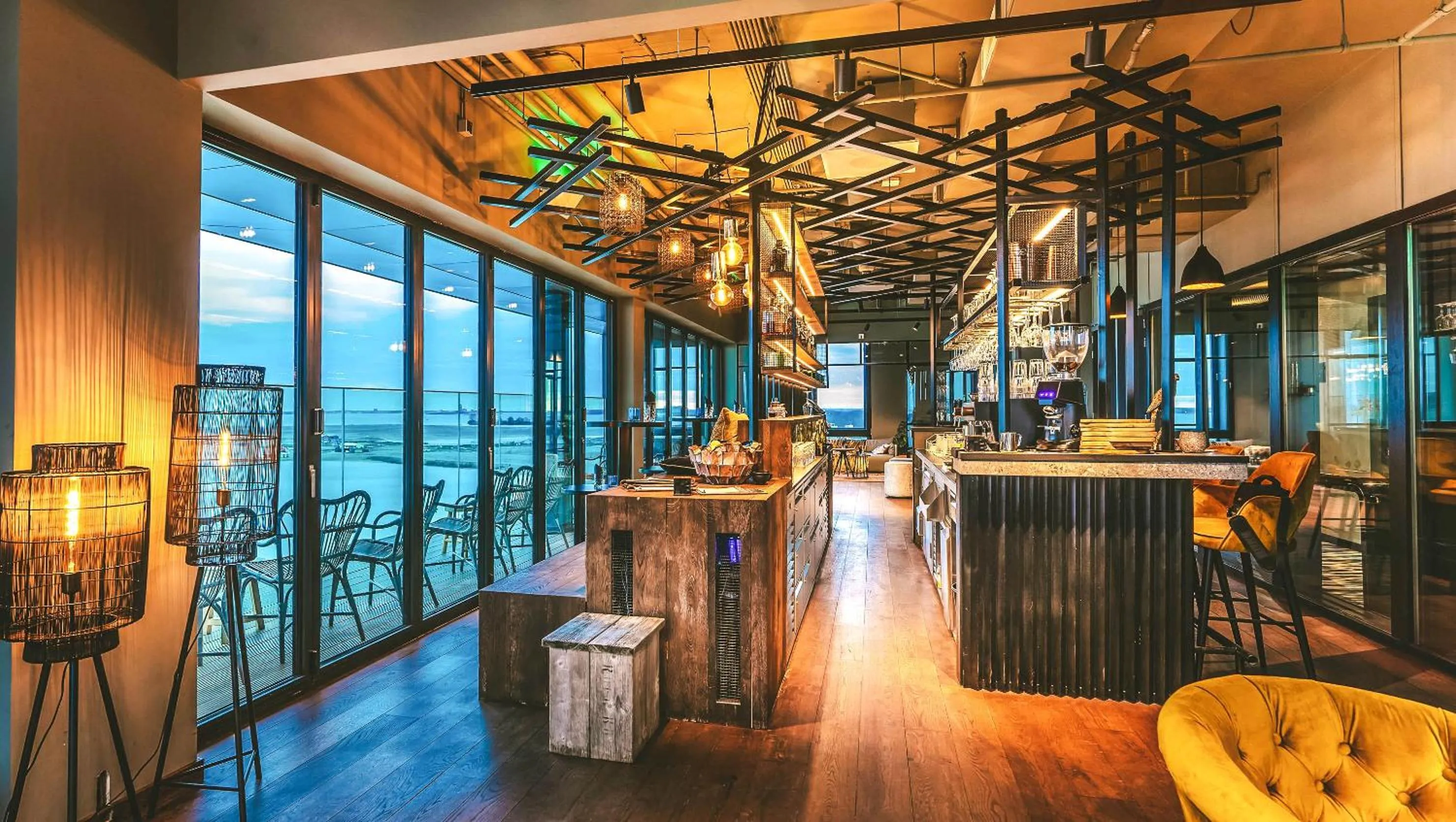 Lounge or bar in Four Elements Hotel