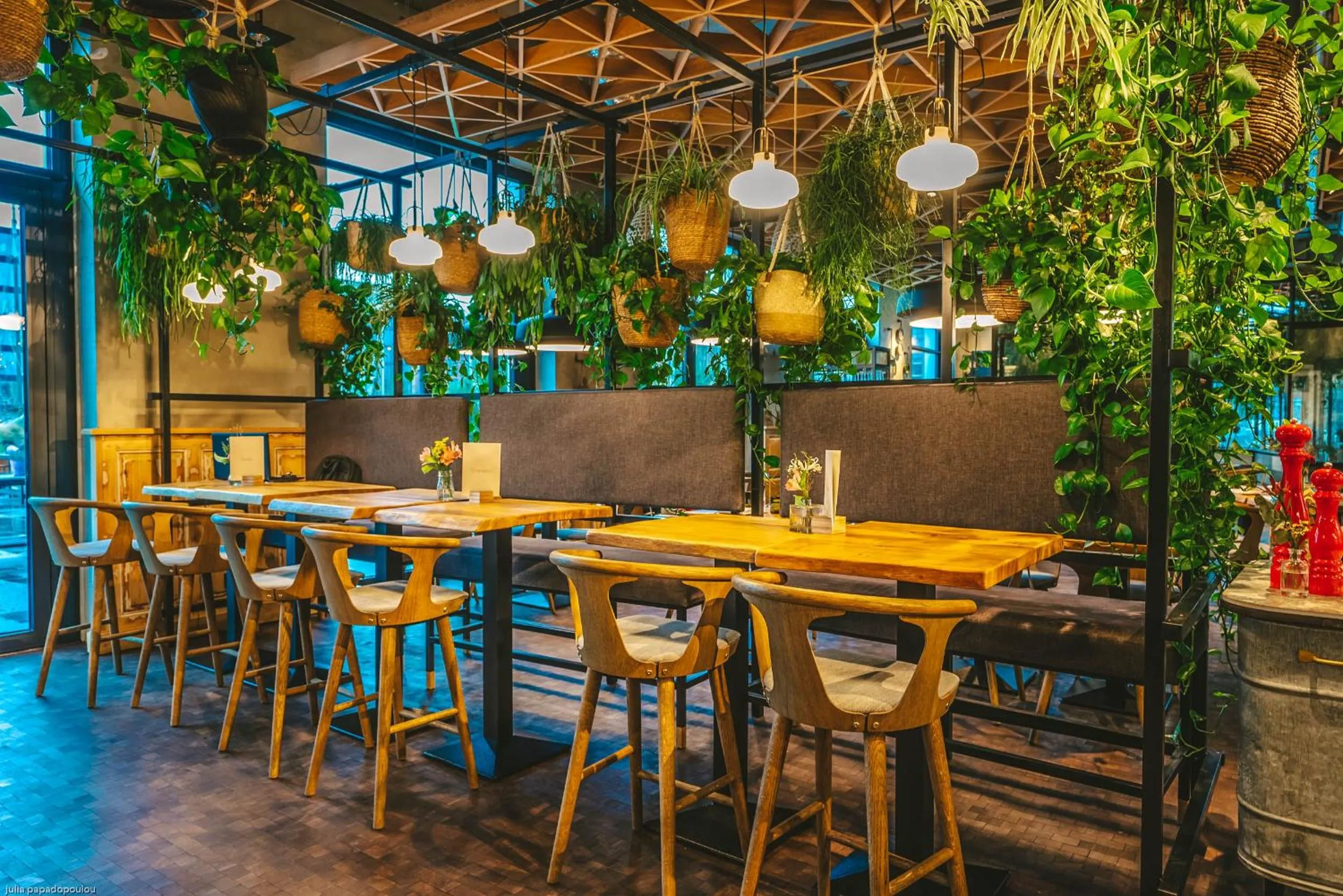 Restaurant/places to eat in Four Elements Hotel