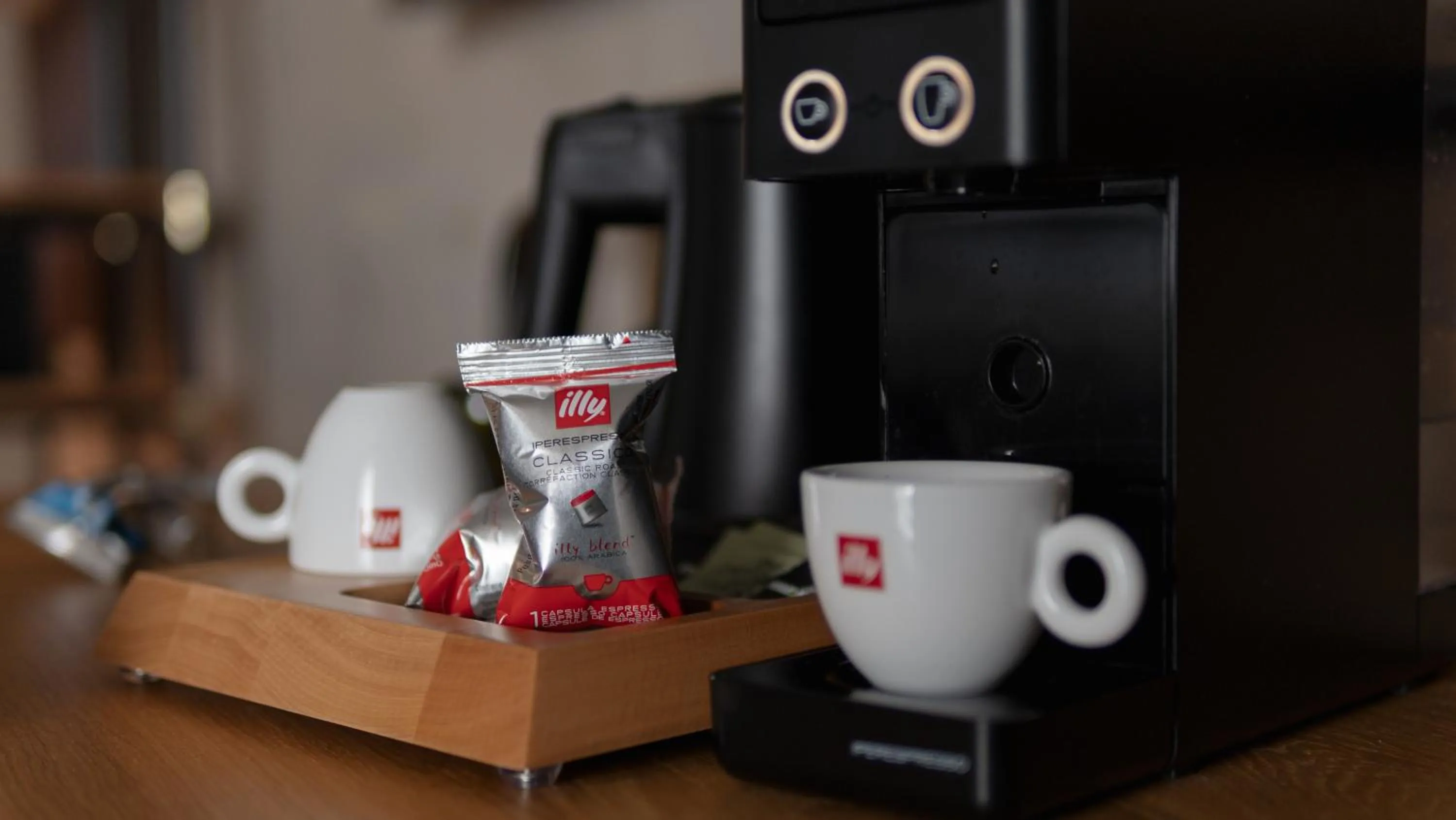 Coffee/tea facilities in Four Elements Hotel