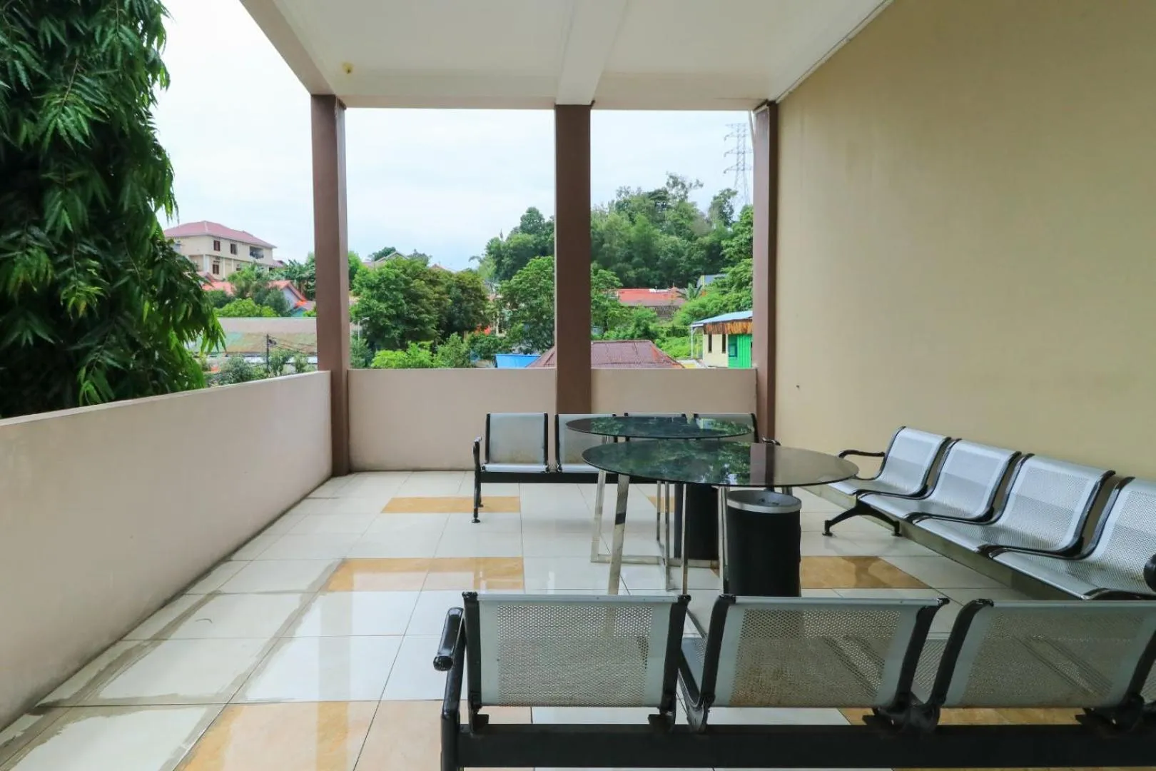 Seating area in Riviera Residence