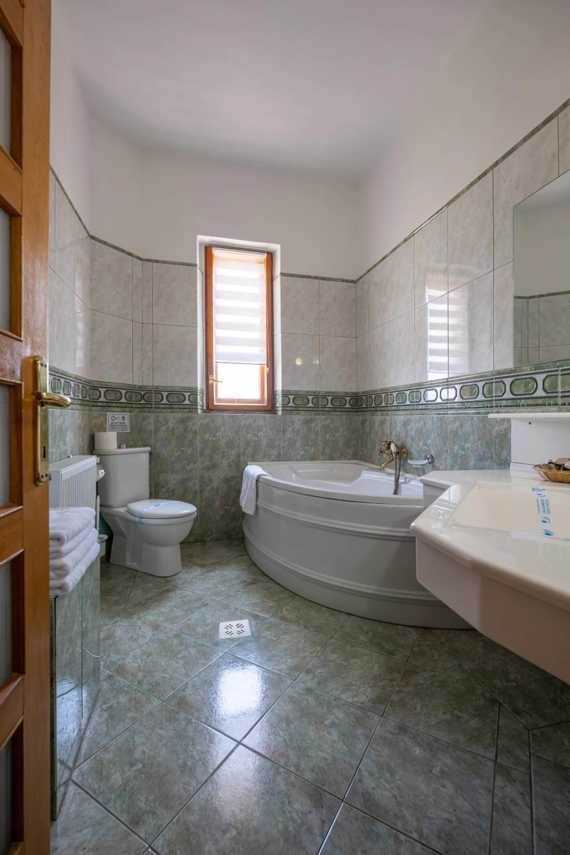 Shower in Casa Cranta