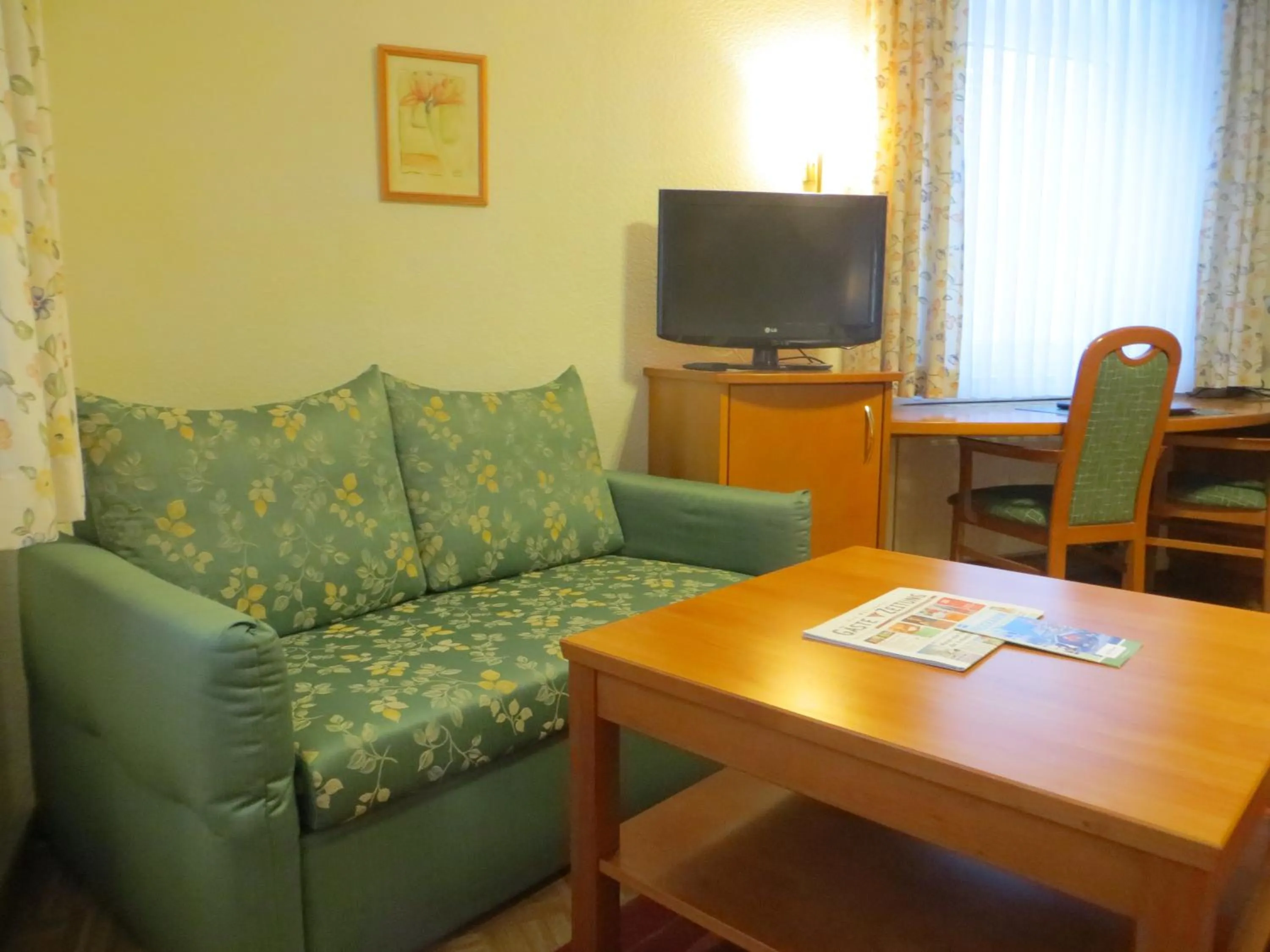 Seating area in Hotel Cebulj