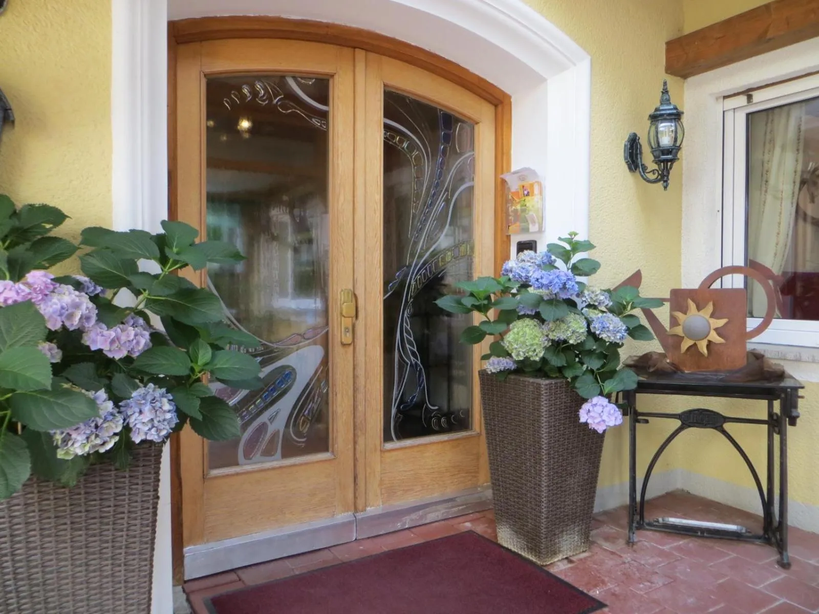 Facade/entrance in Hotel Cebulj