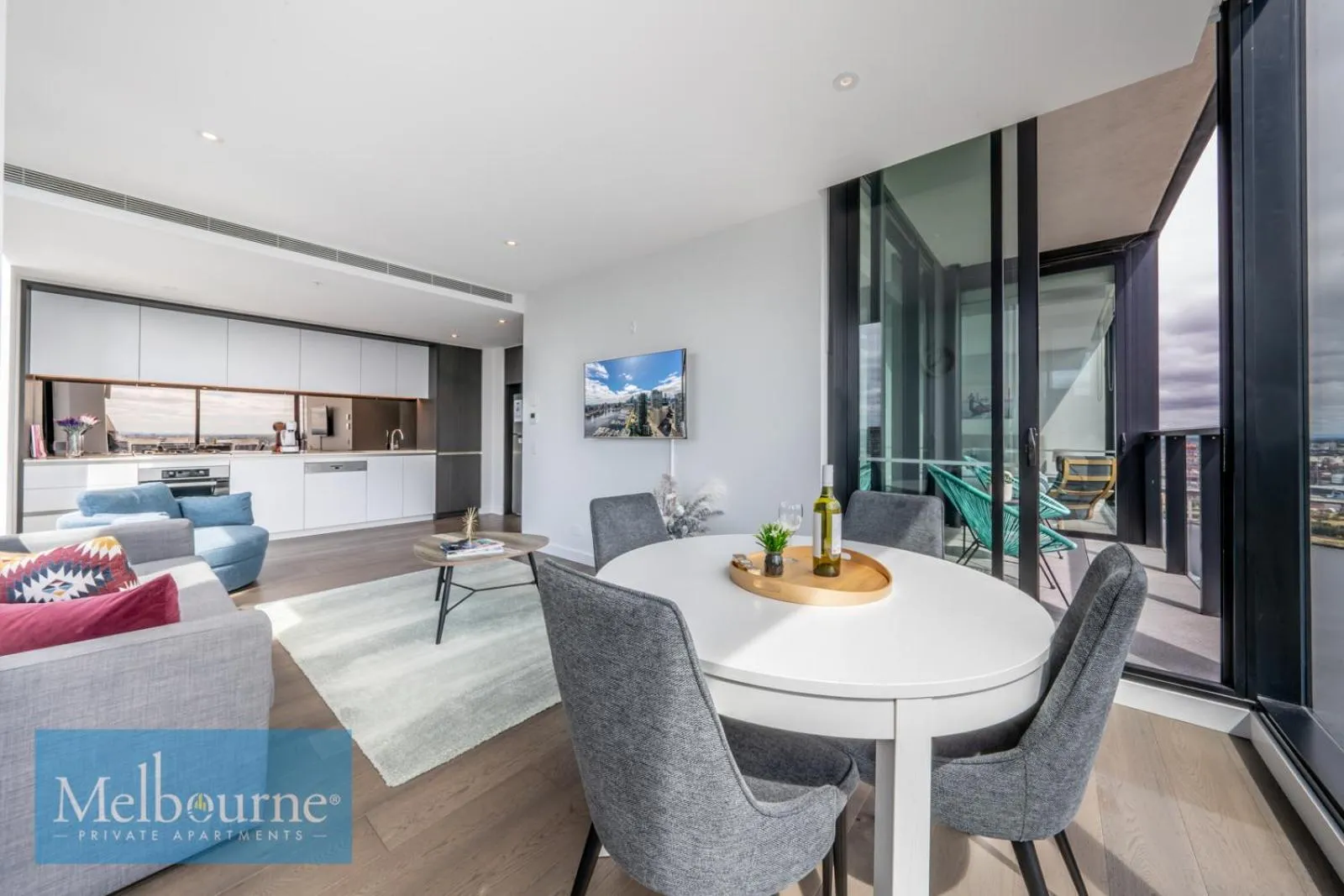 Dining area, Bed in Melbourne Private Apartments - Collins Wharf Waterfront, Docklands