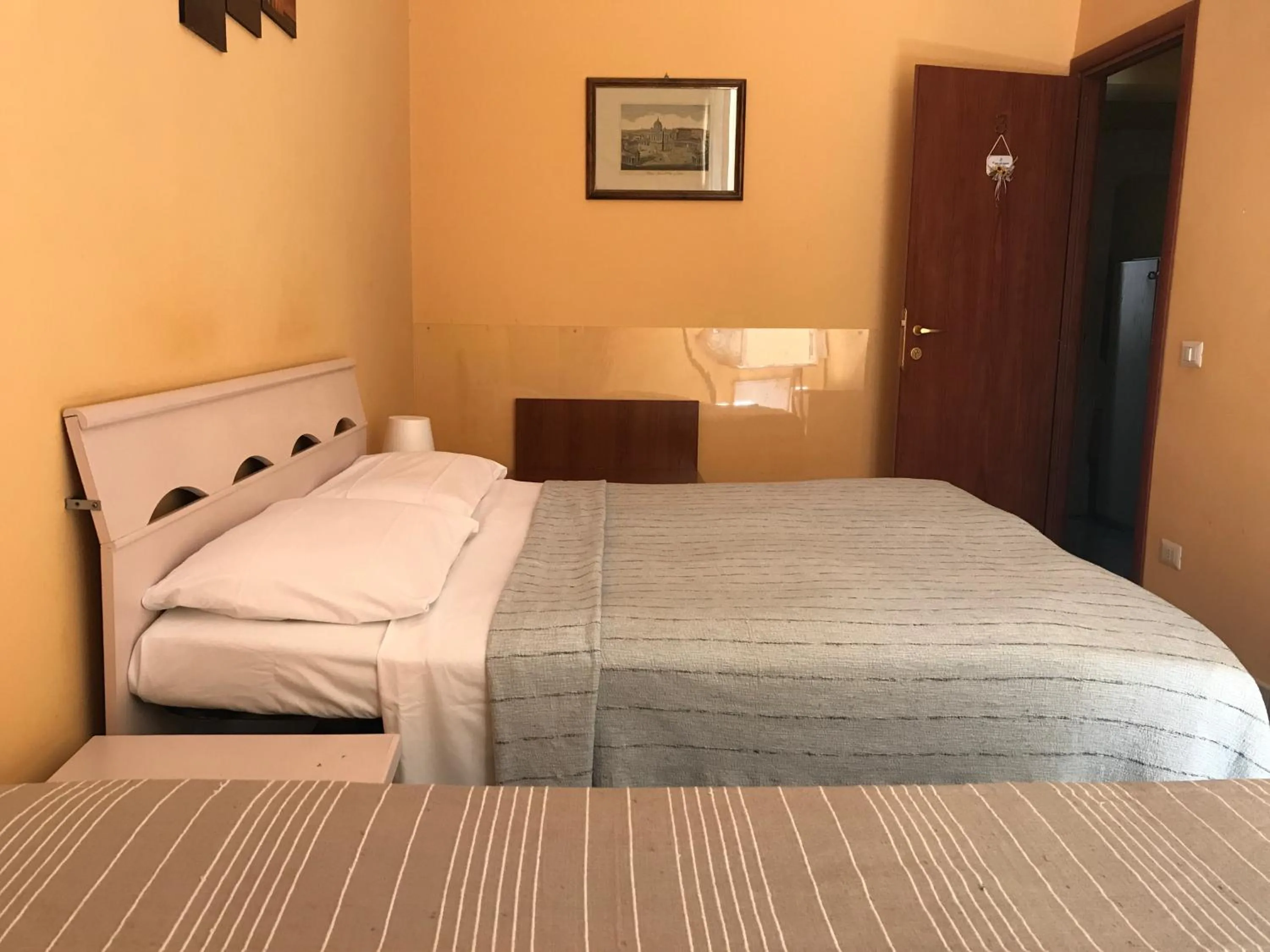 Photo of the whole room, Bed in San Daniele Bundi House