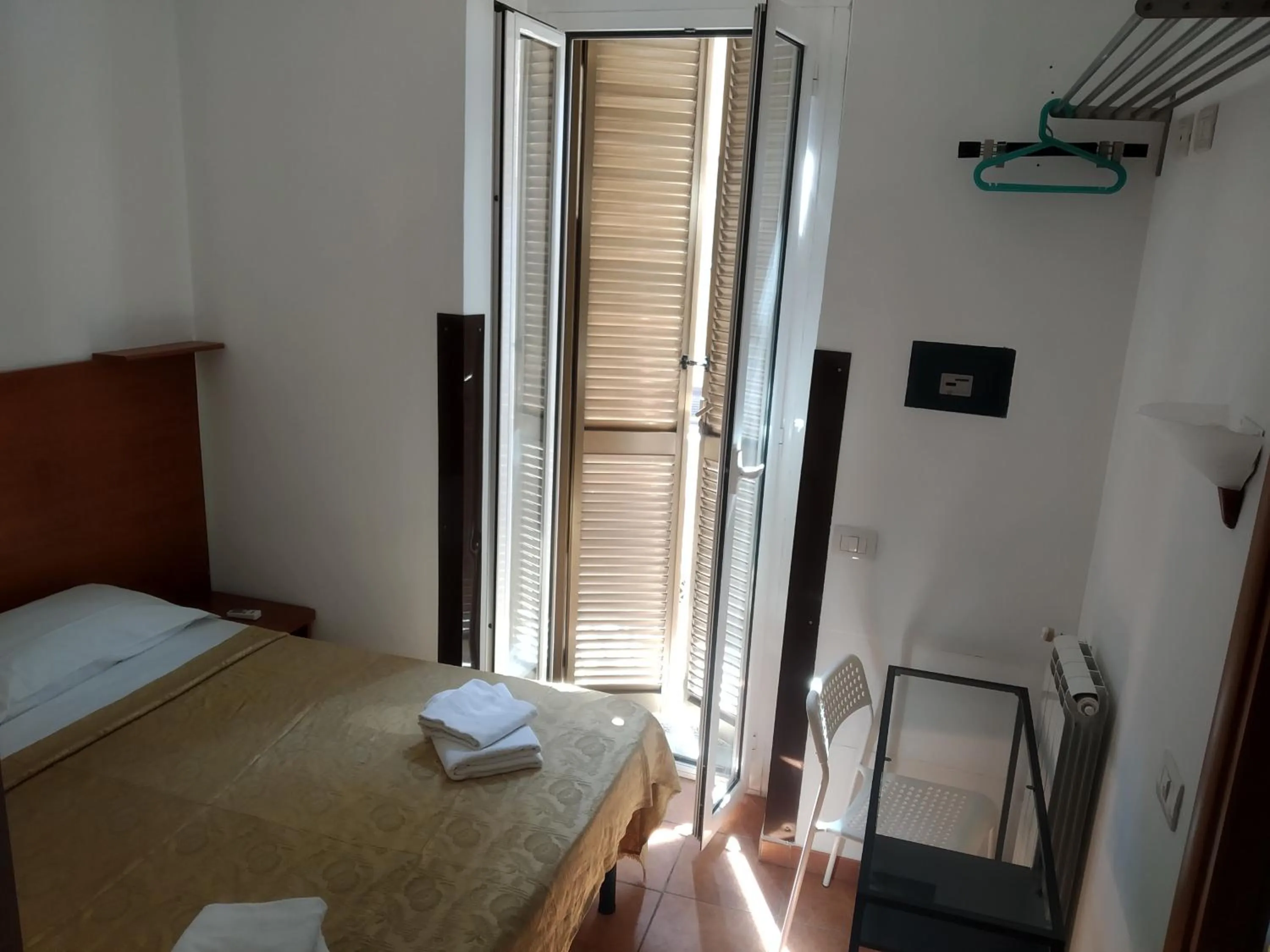 Bedroom, Bed in San Daniele Bundi House