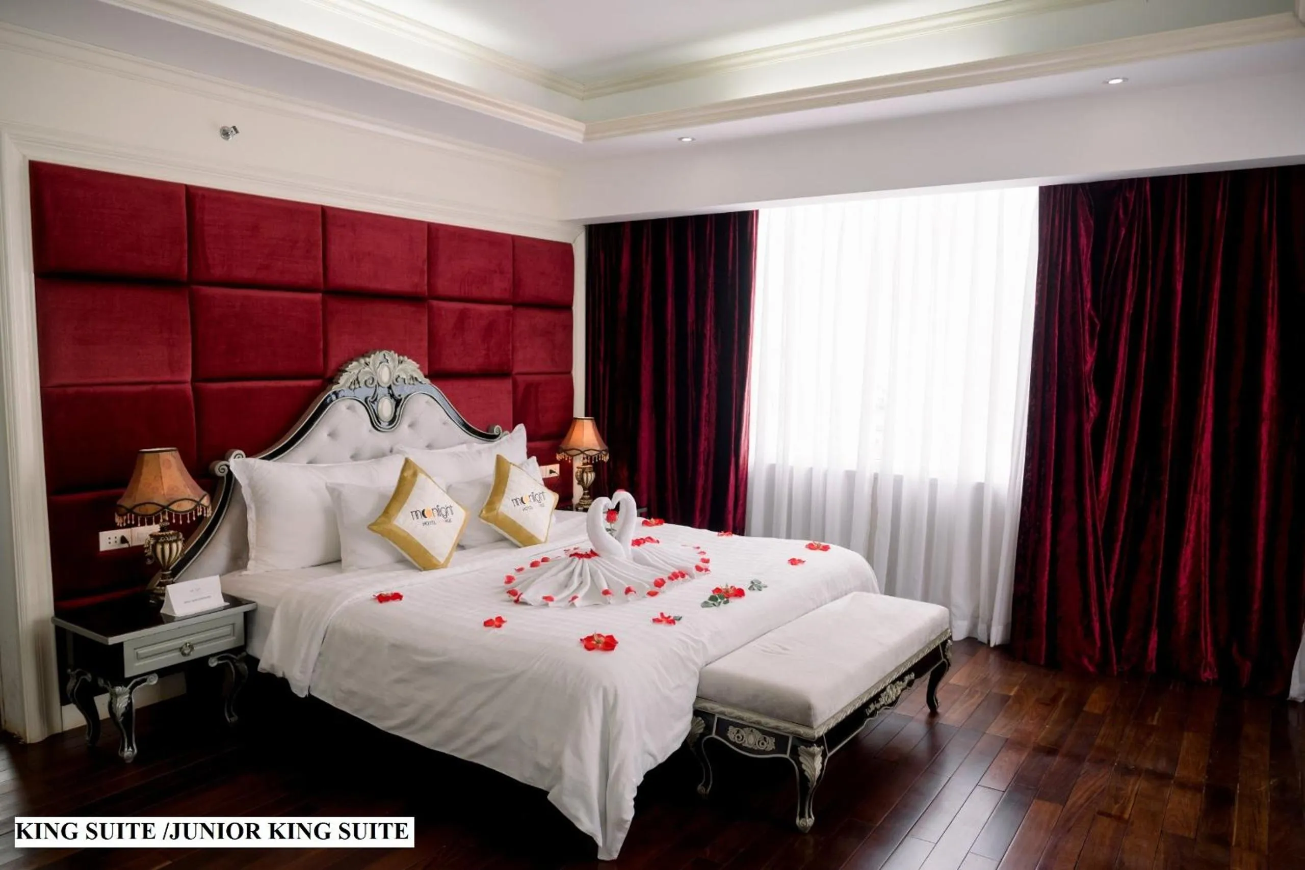 Bed in Moonlight Hotel Hue