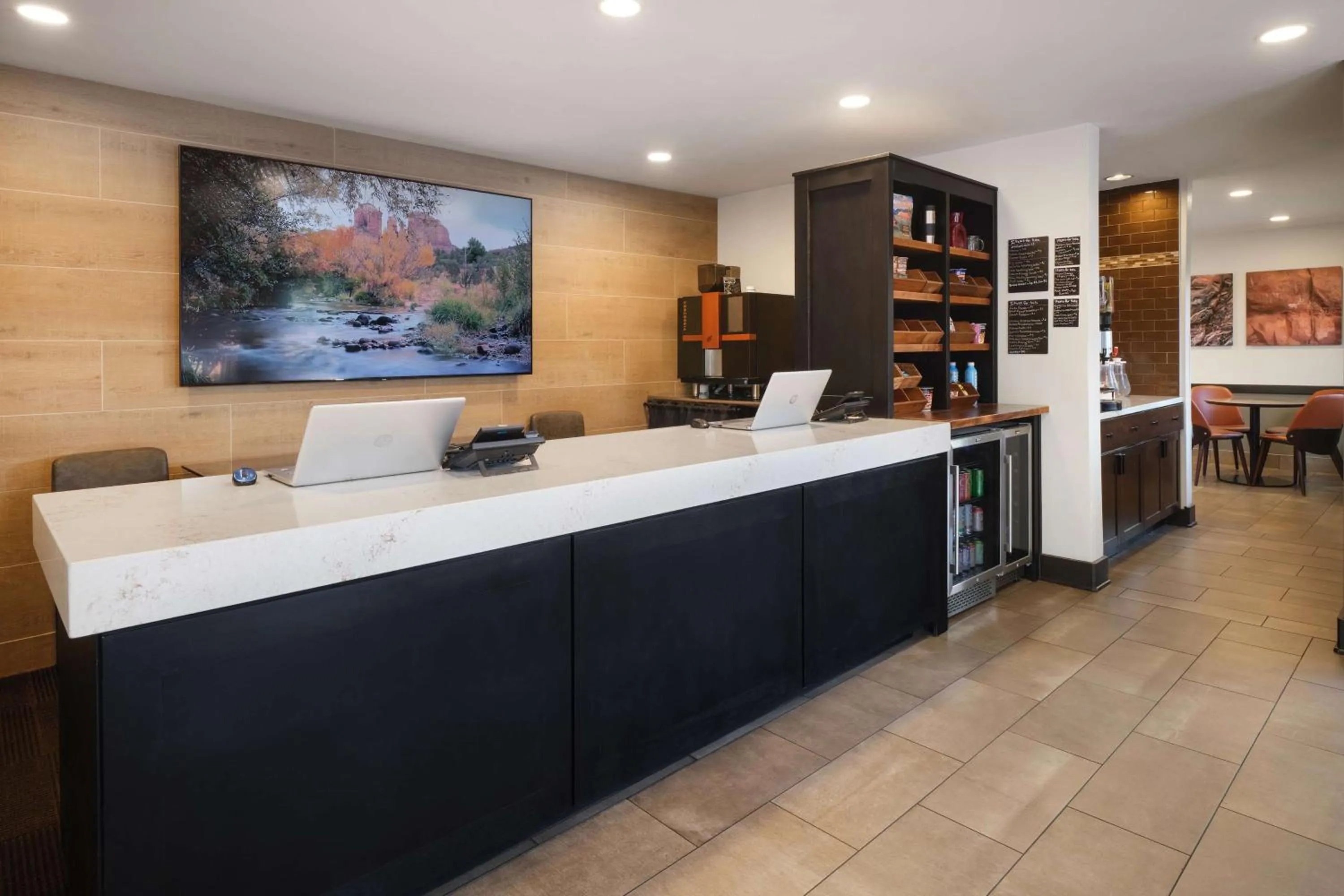 Lobby or reception in Aiden by Best Western Sedona