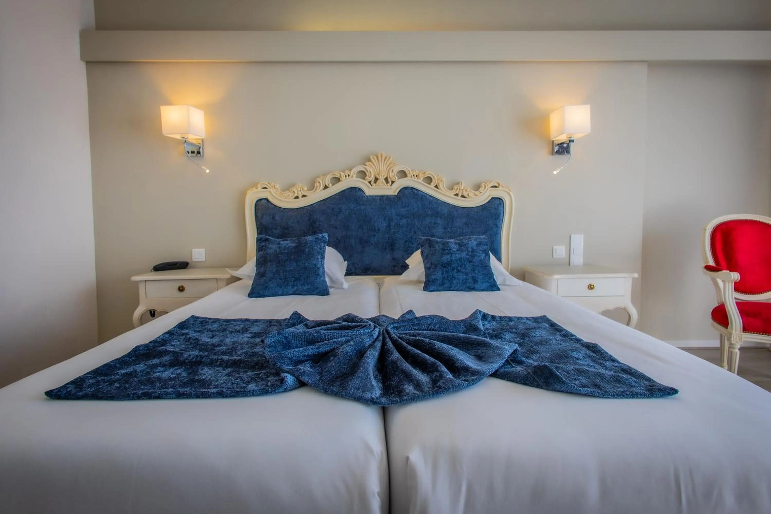 Bed in Alexain Hotel Restaurant & Wellness - Colmar Ouest