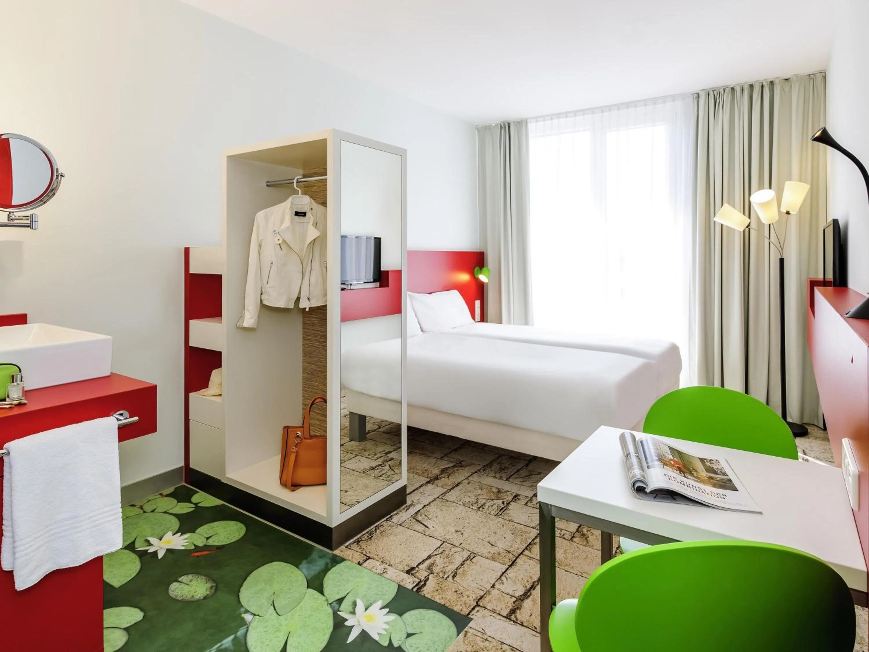 Bedroom, Bed in ibis Styles Karlsruhe Ettlingen