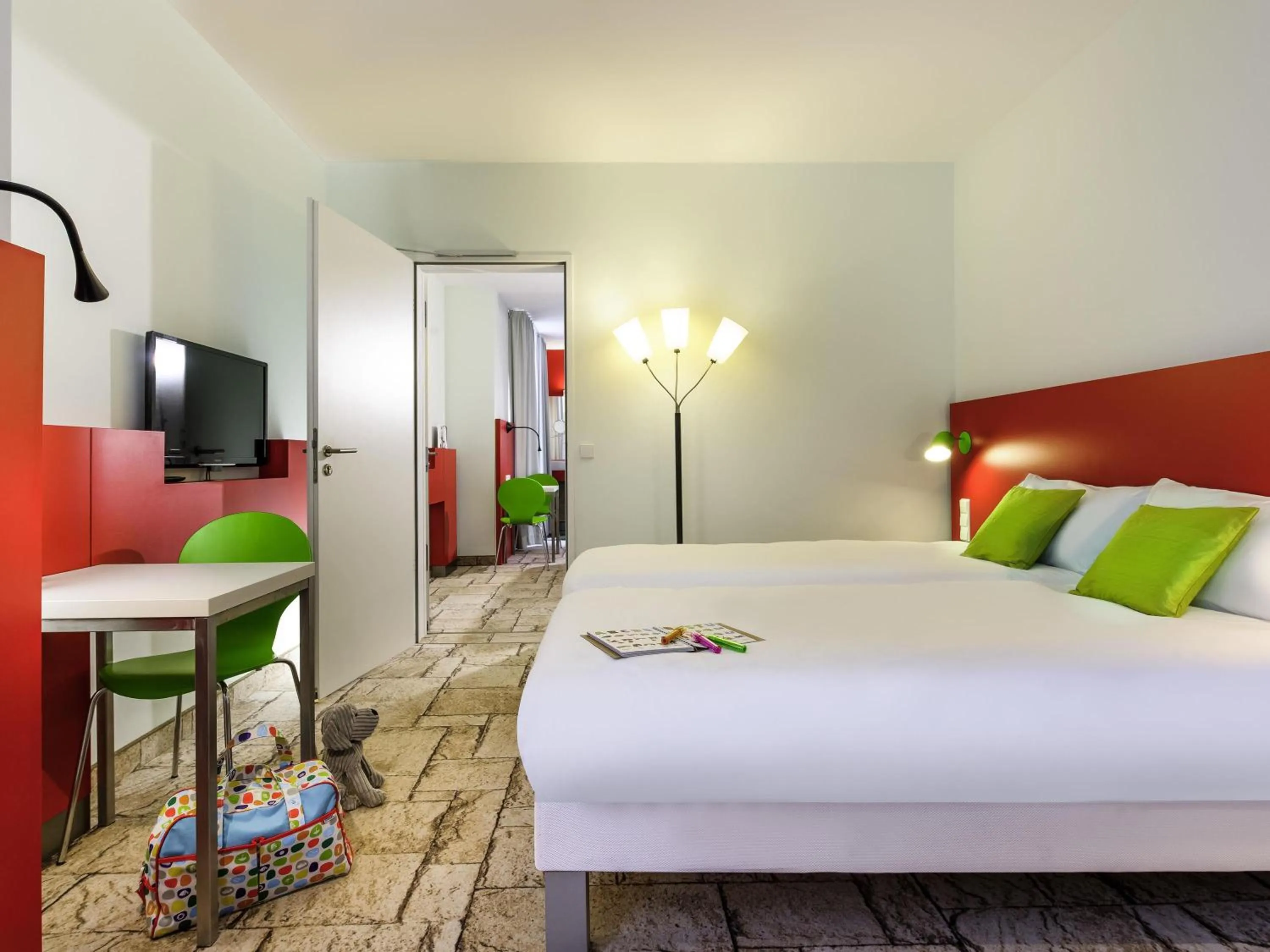 Bedroom, Bed in ibis Styles Karlsruhe Ettlingen