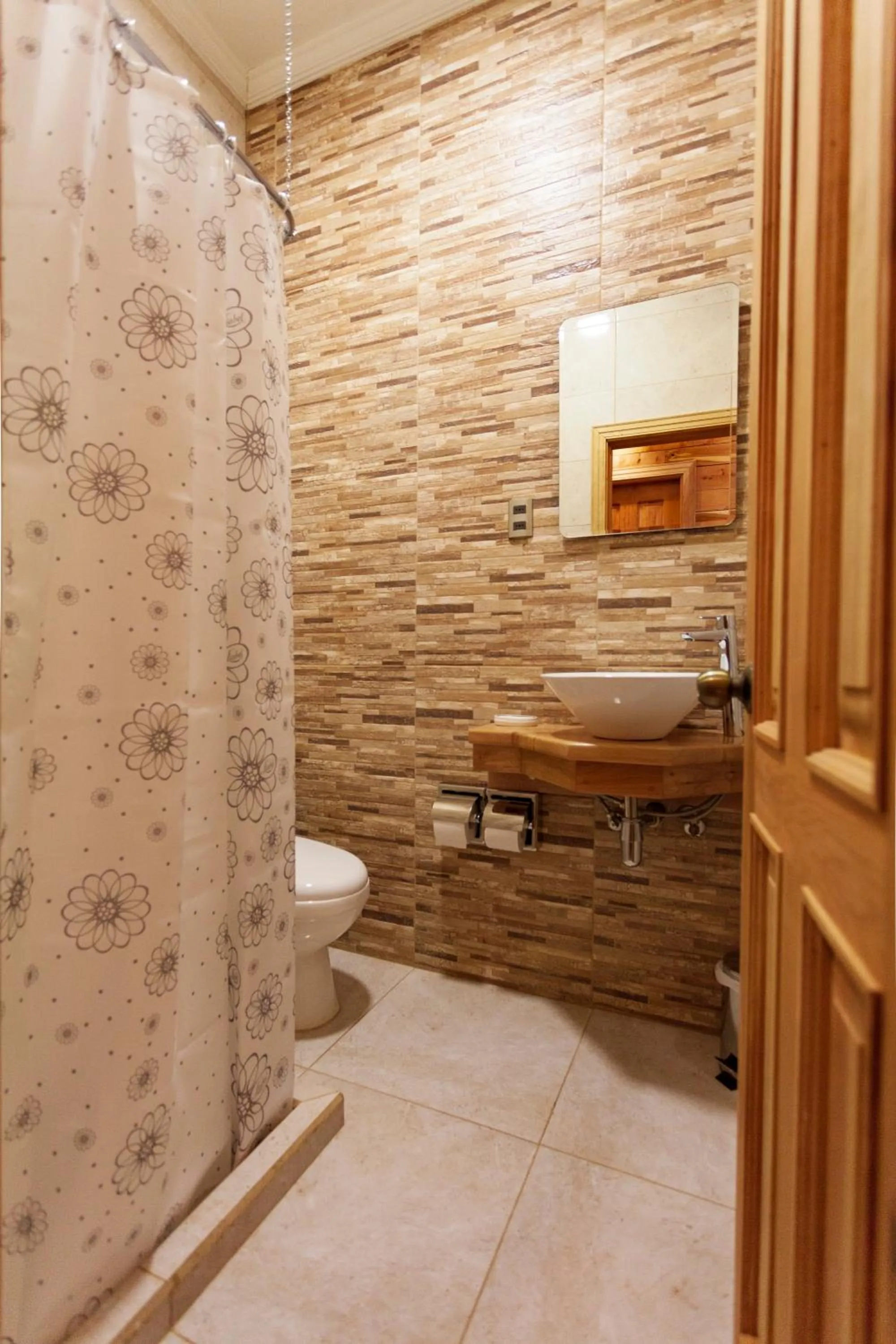 Shower in Hostal Boutique Patagonia Mística