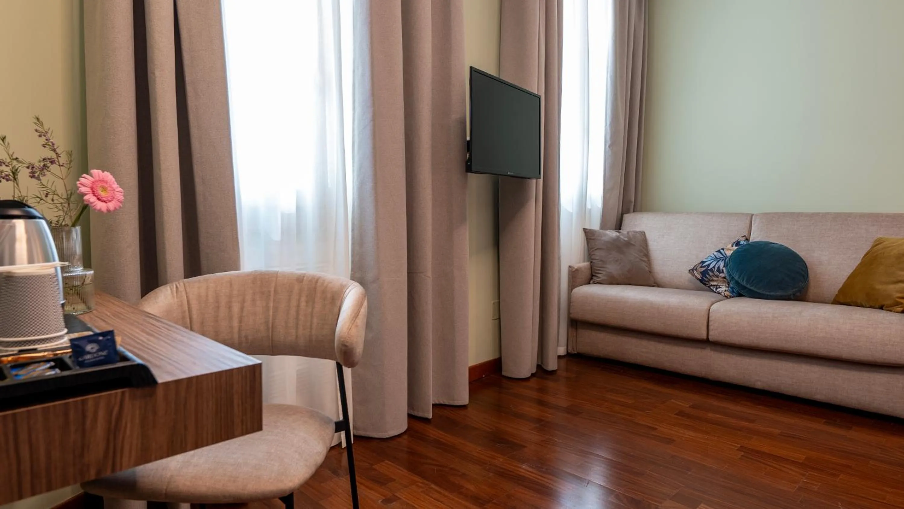 Bedroom in Gardone Palace Hotel