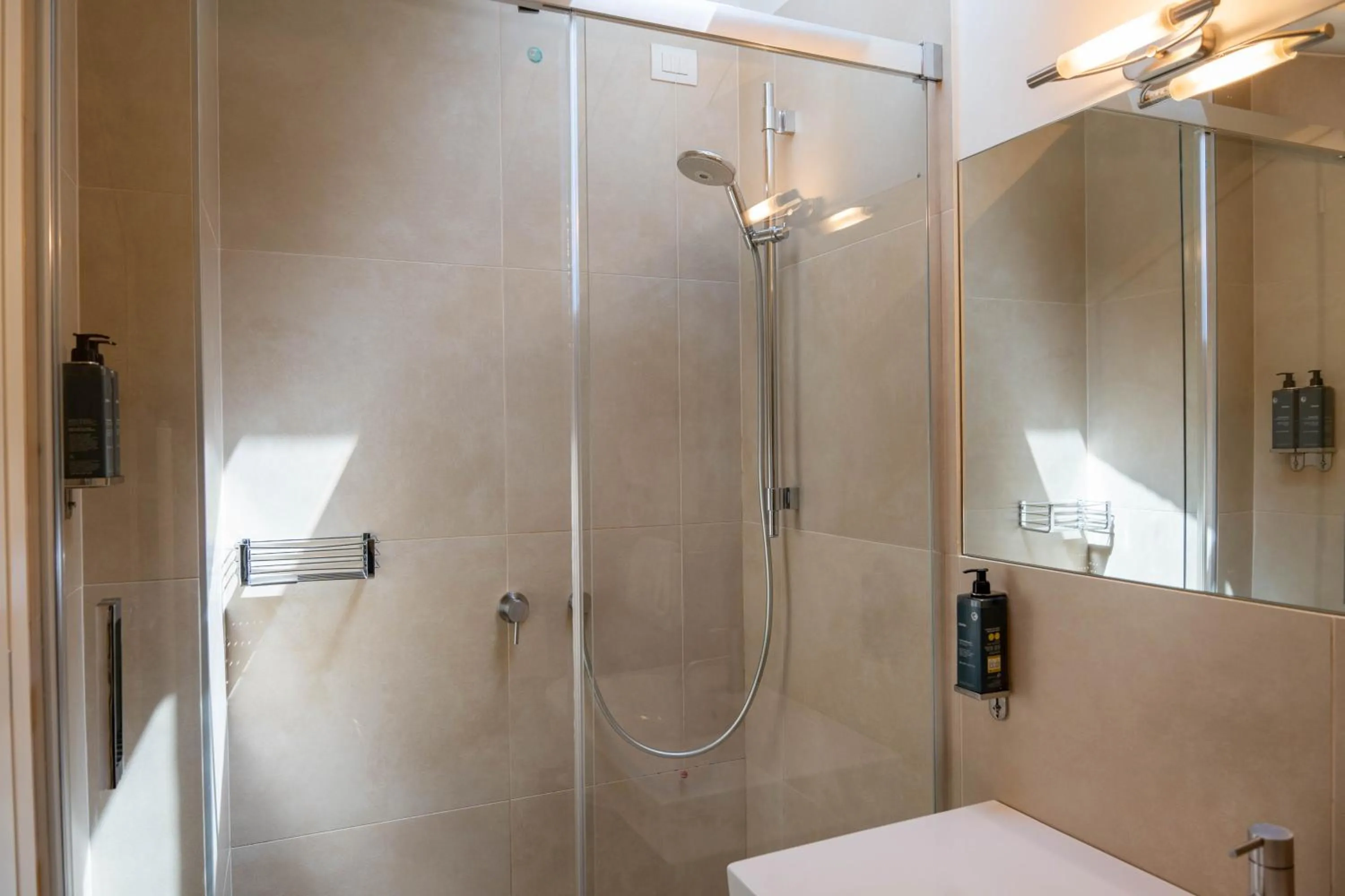 Bathroom in Hotel 900