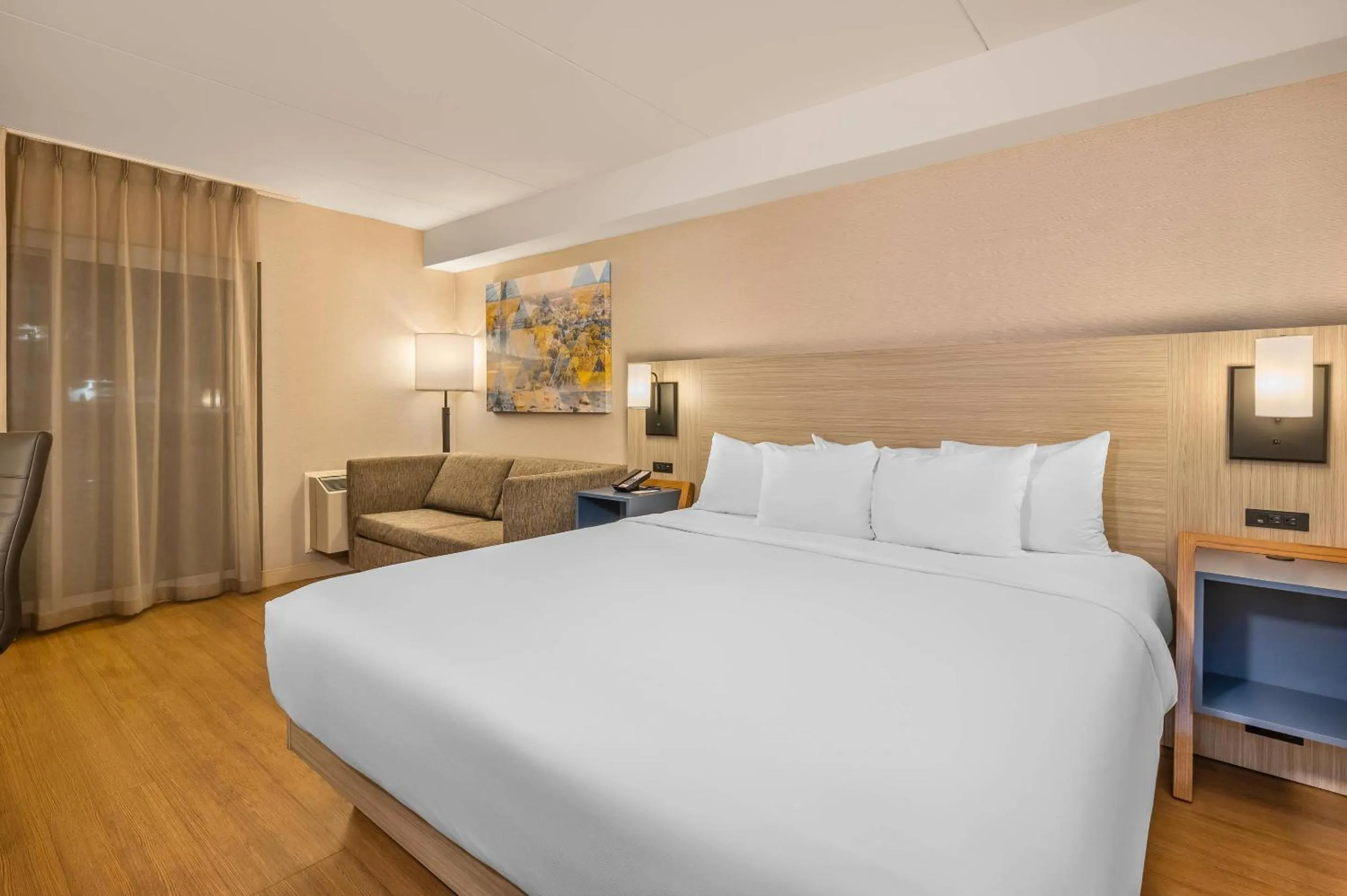 Bedroom, Bed in Comfort Inn