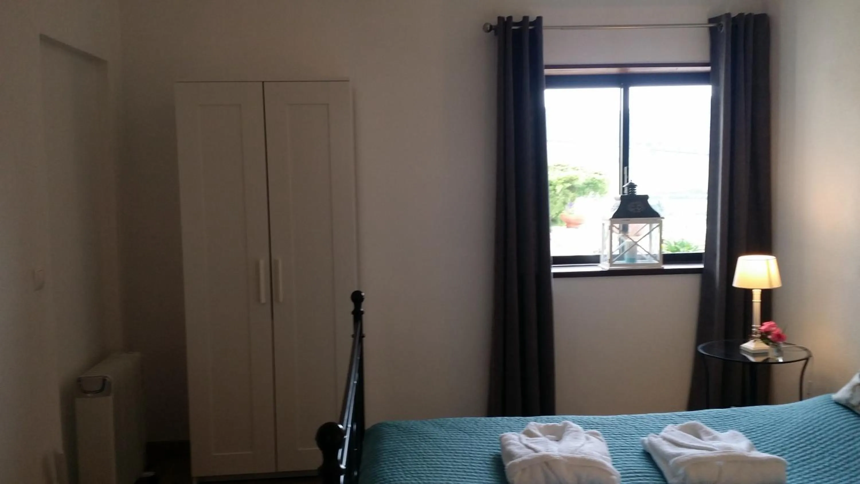 Bed in BB Silvercoast Casa das Flores