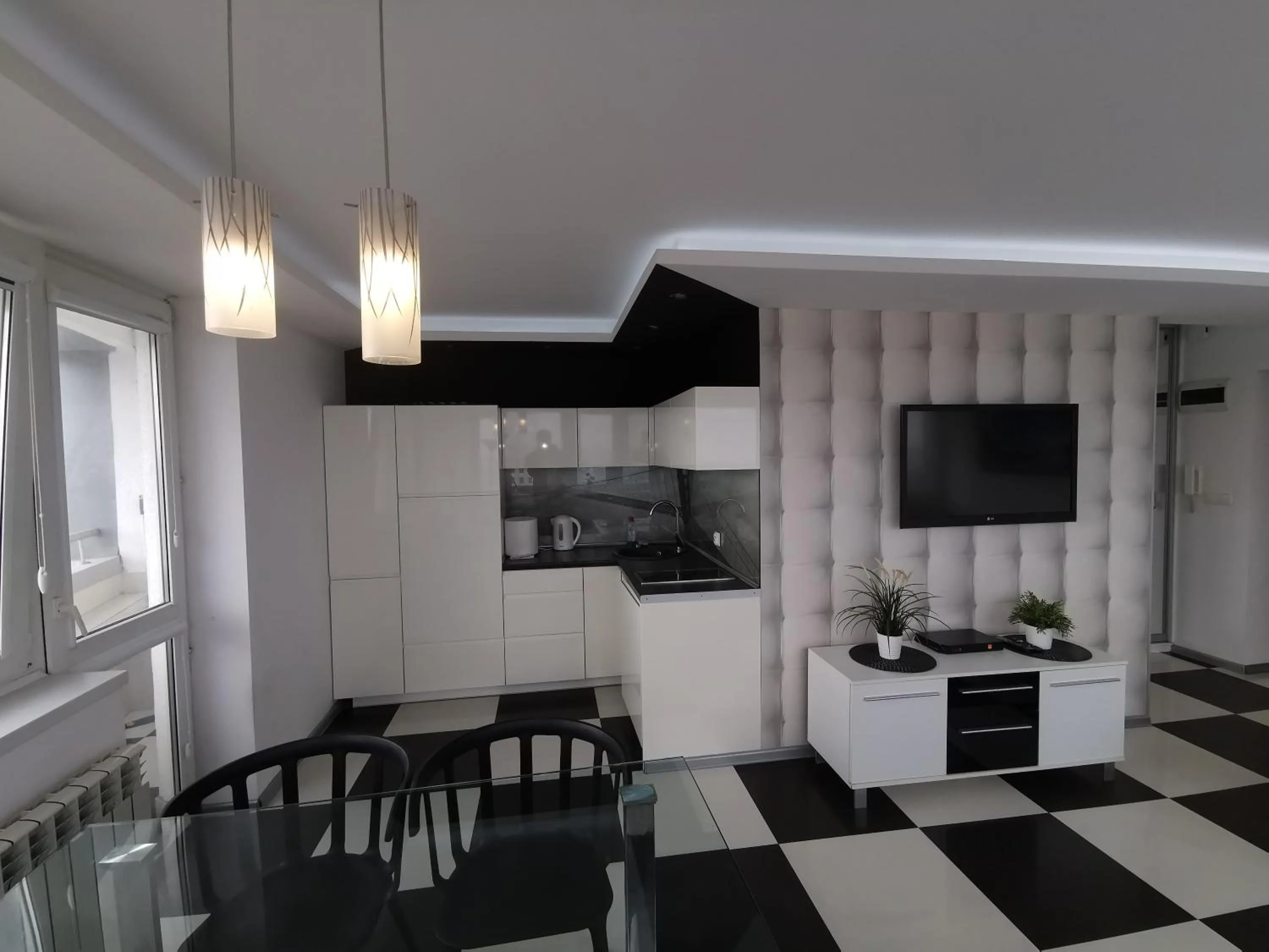 Kitchen or kitchenette in bonApartments