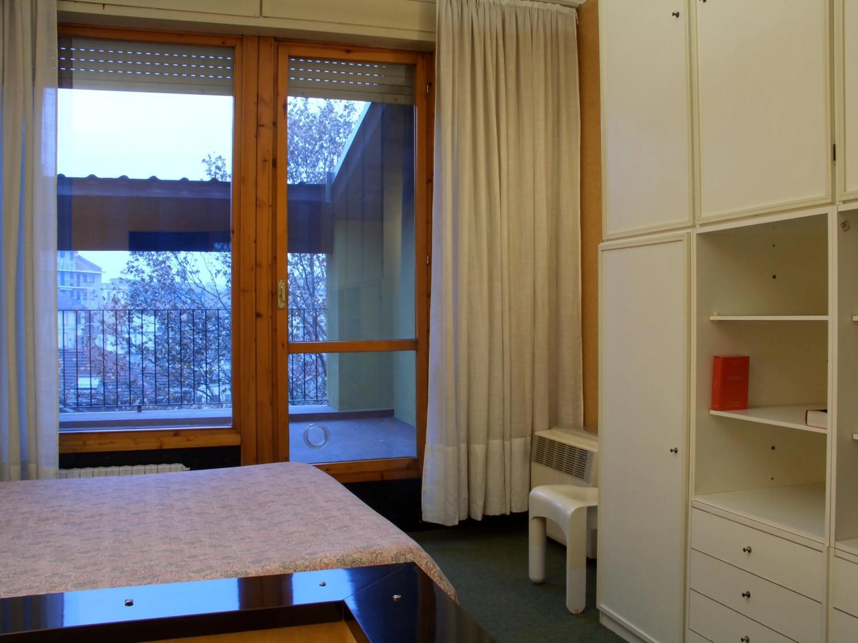 Day, Bed in Residence Domus