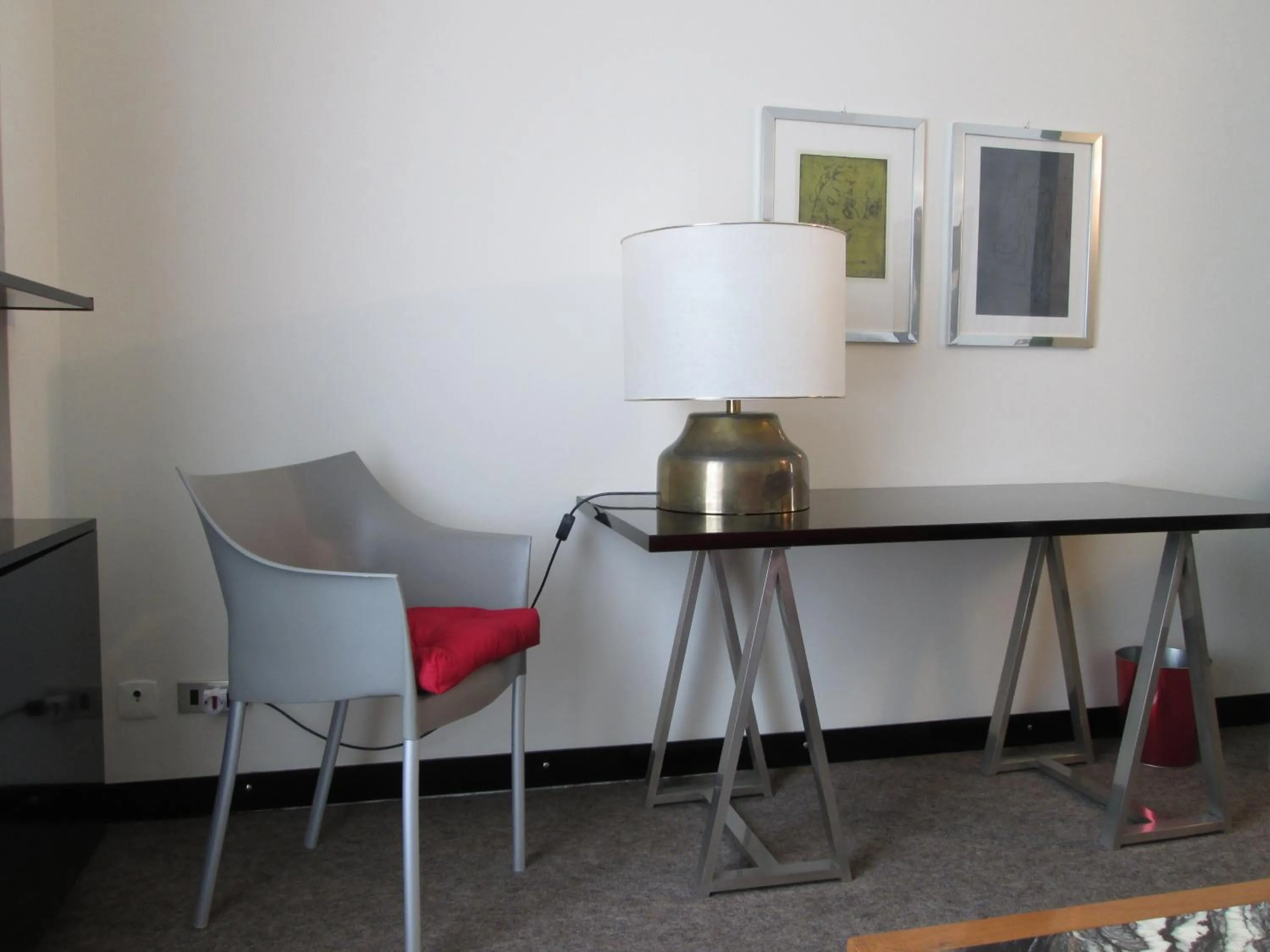 Seating area in Residence Domus