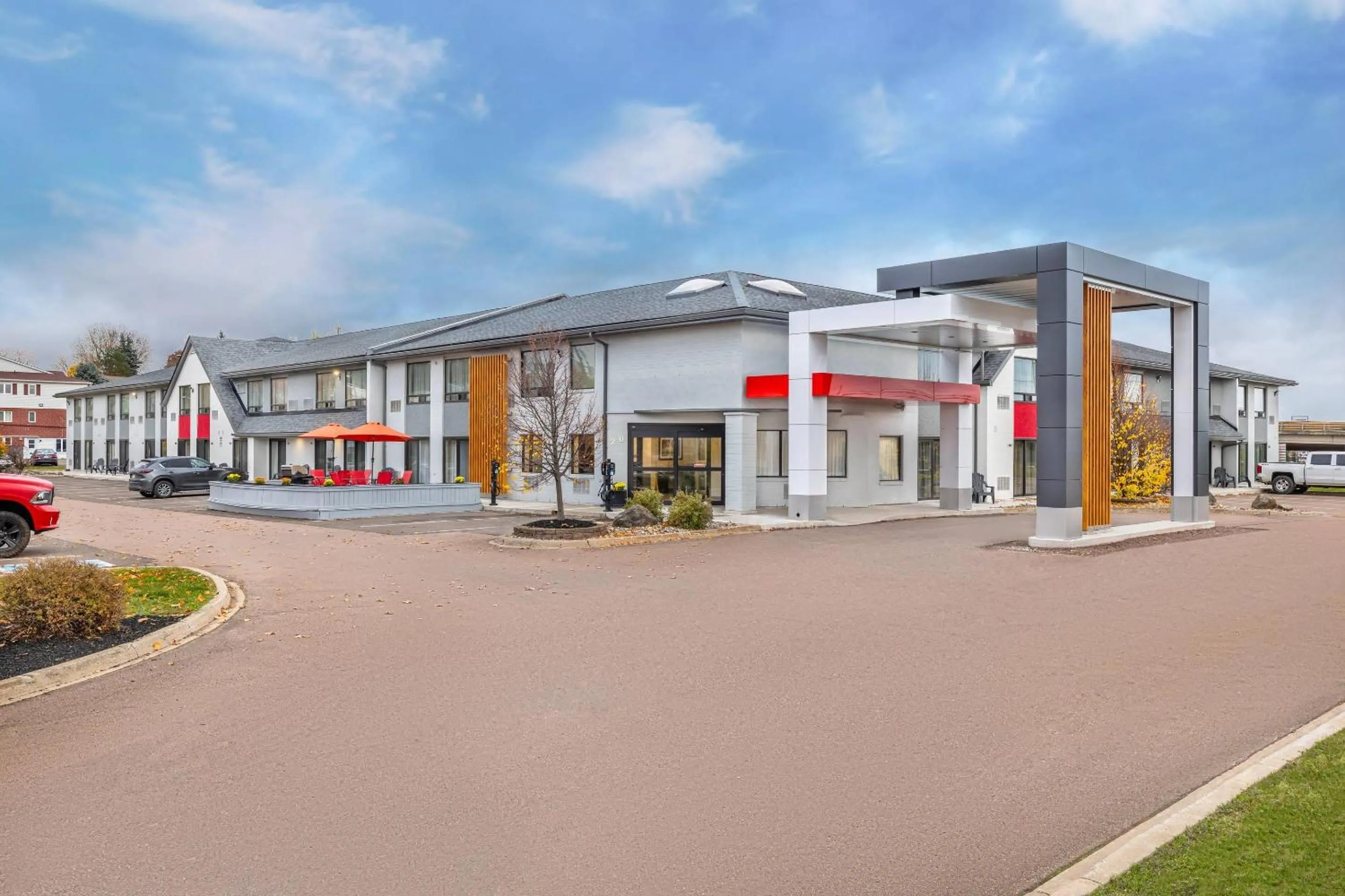 Property building in Comfort Inn East