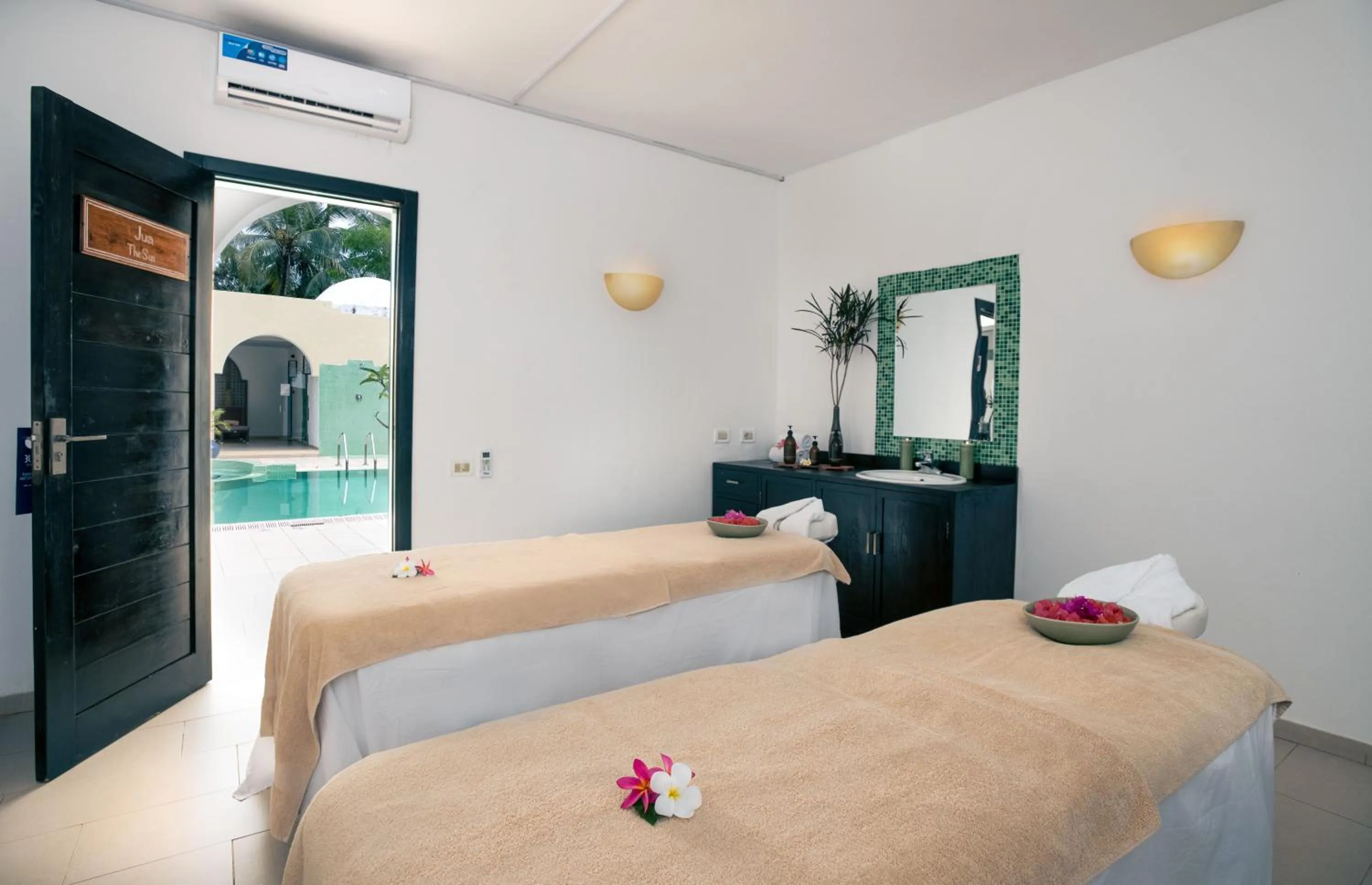 Spa and wellness centre/facilities, Bed in TUI BLUE Bahari Zanzibar
