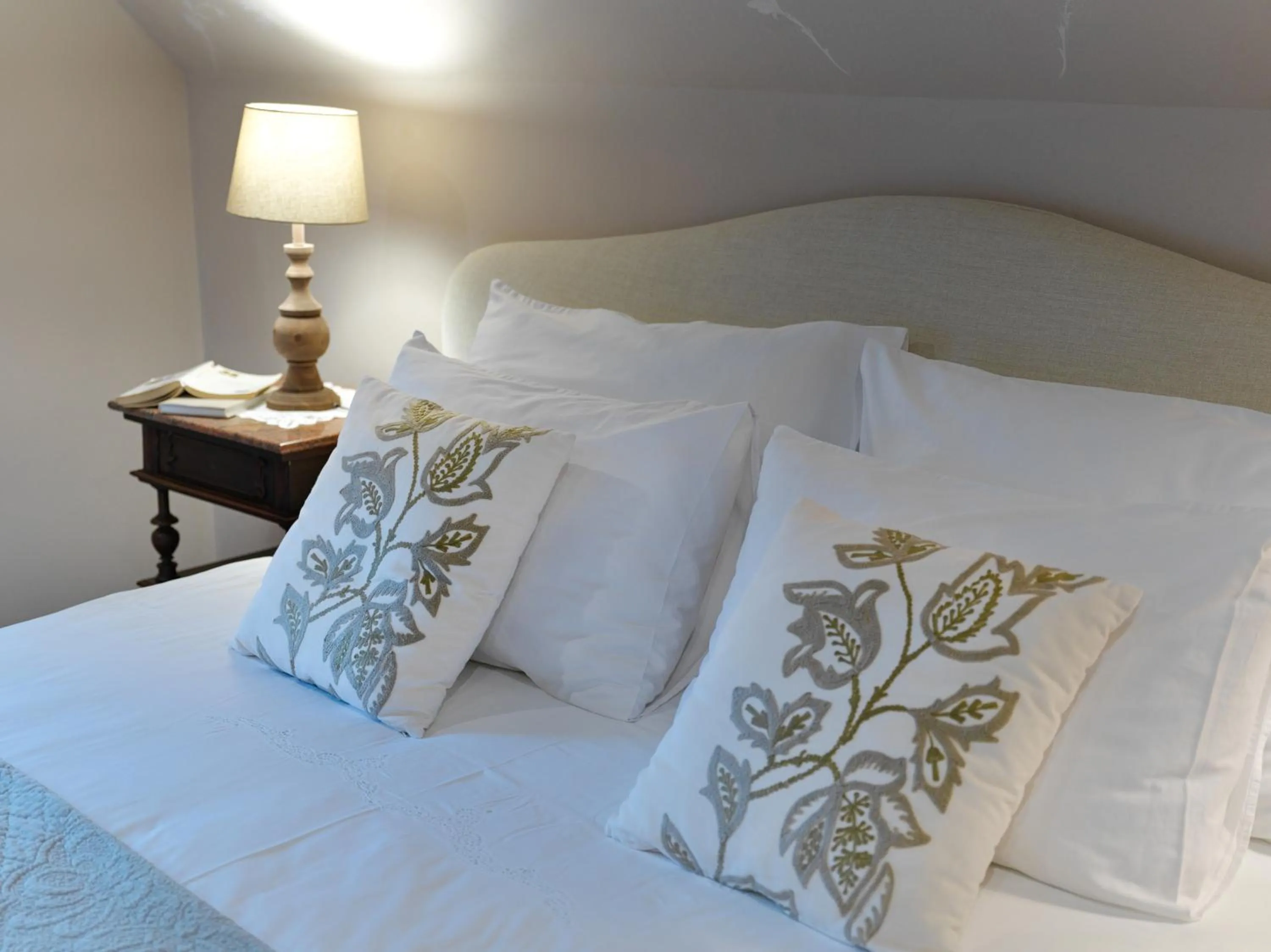 Bed in Kendov Dvorec