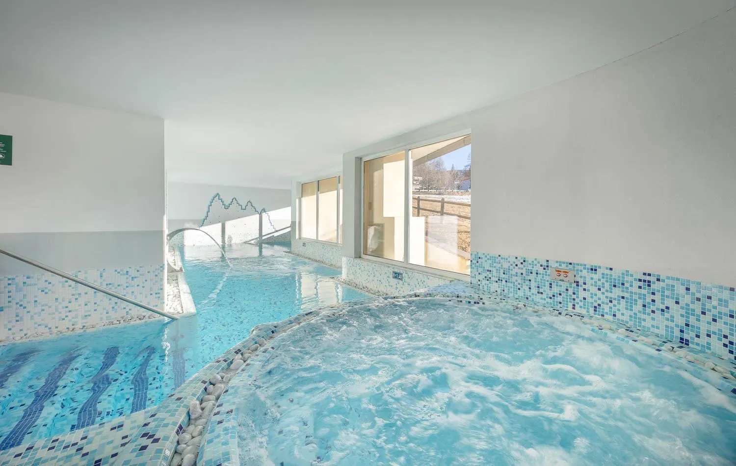 Pool view in Phi Hotel Bellamonte