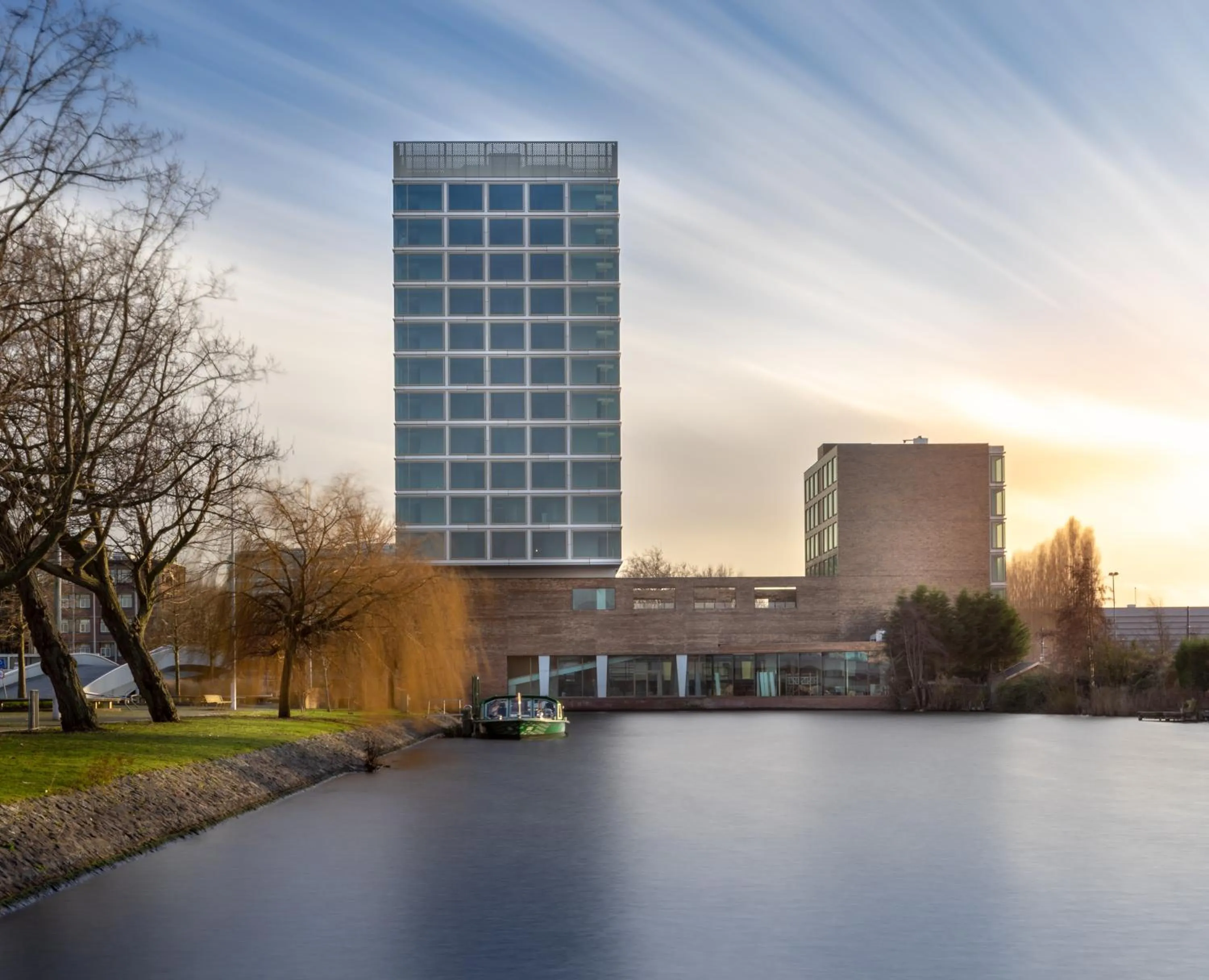 Facade/entrance in Olympic Hotel