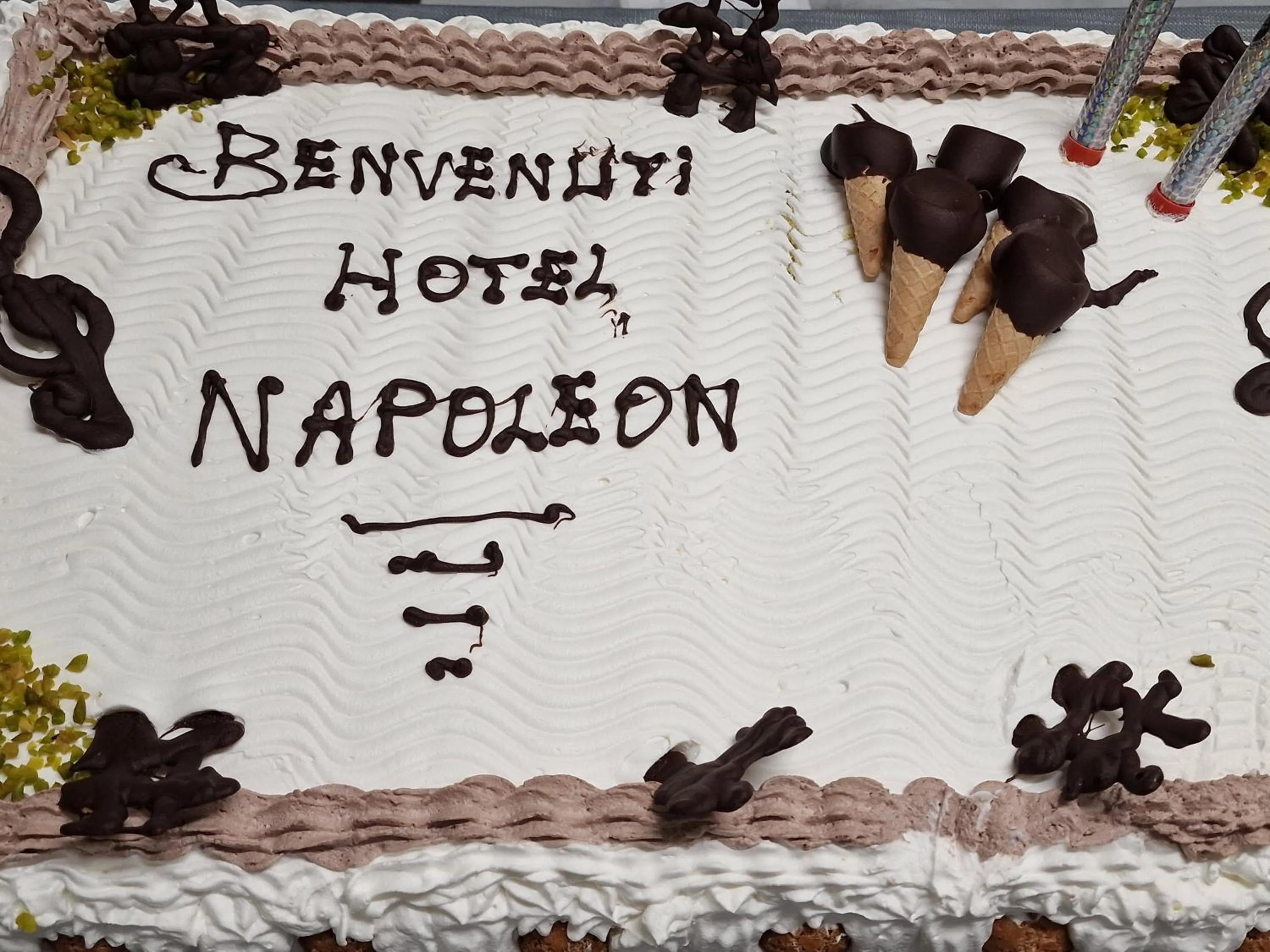 Restaurant/places to eat in Hotel Napoleon