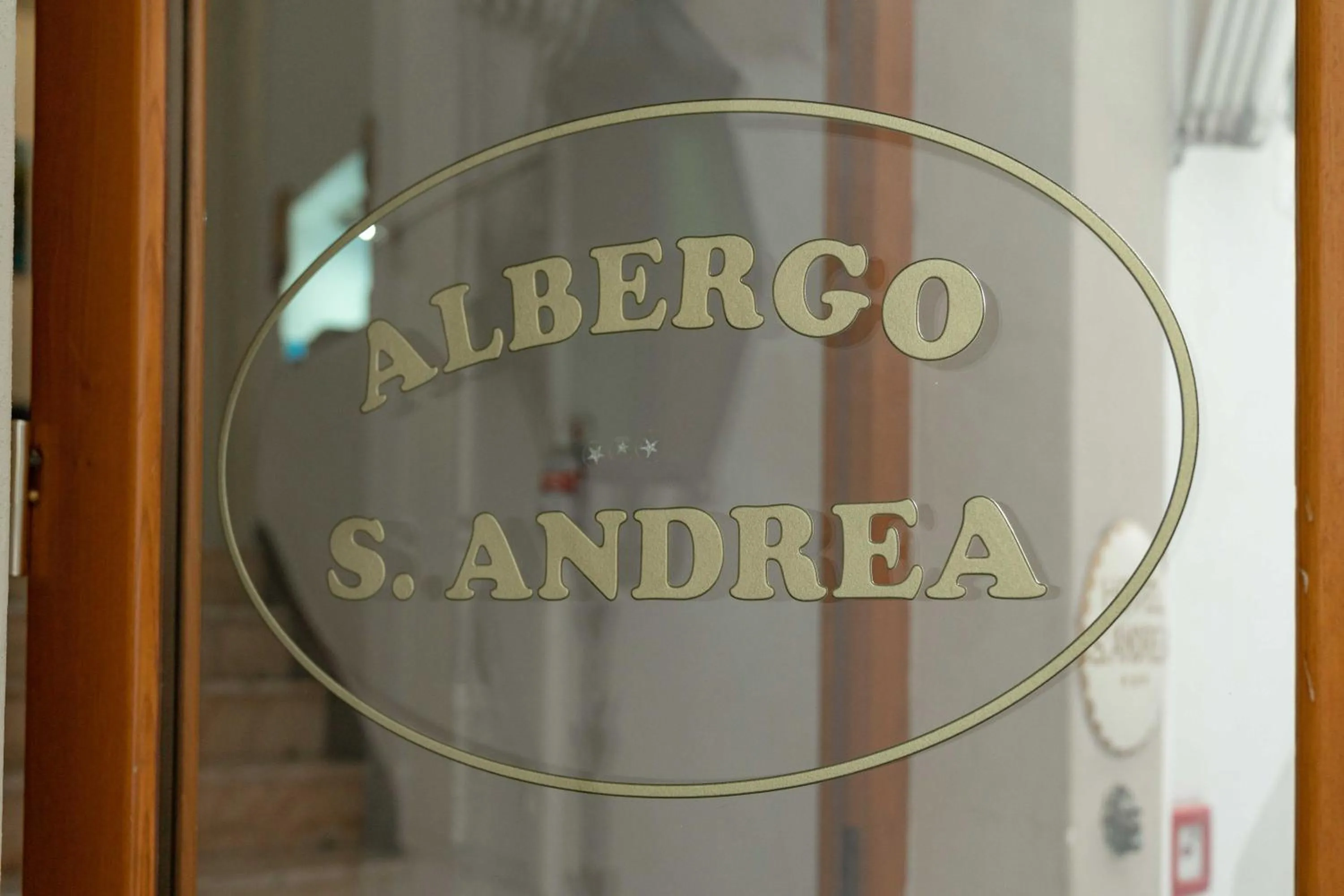 Property logo or sign in Albergo S. Andrea
