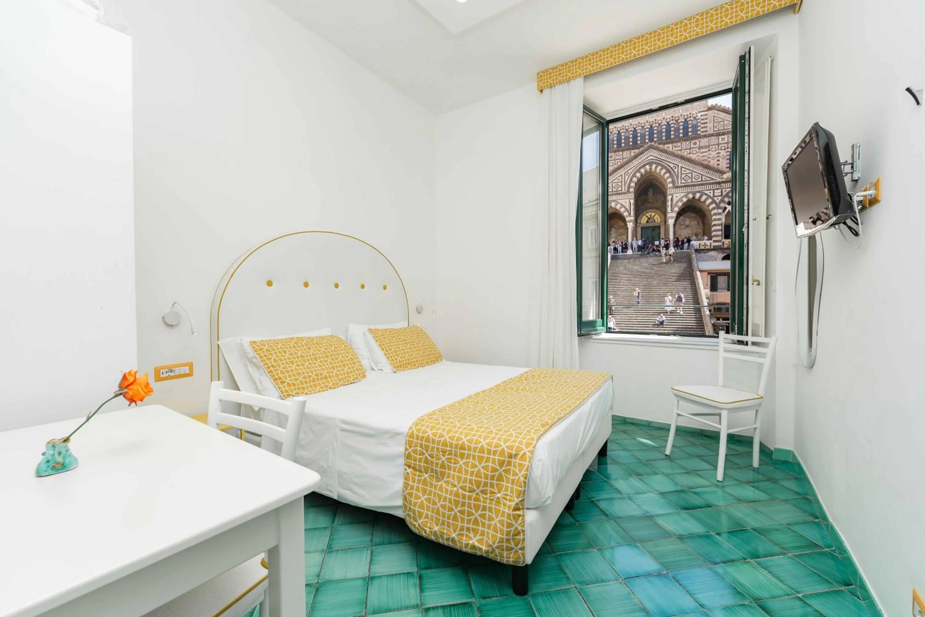 Property building, Bed in Albergo S. Andrea