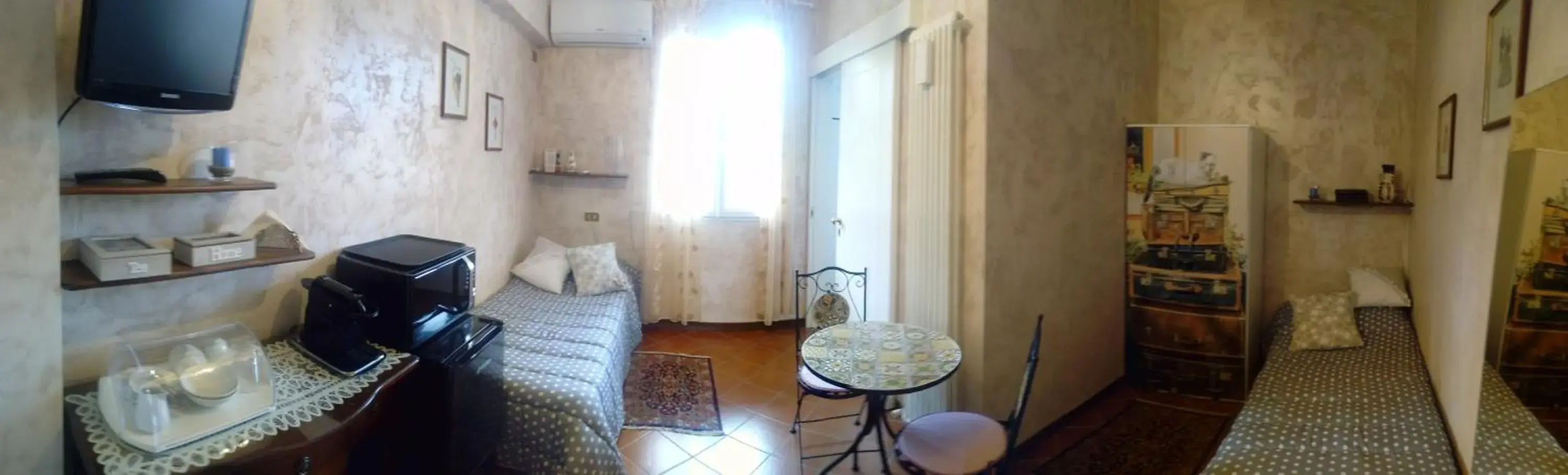 Twin Room in Villa Fabbri Twin Room in Villa Fabbri