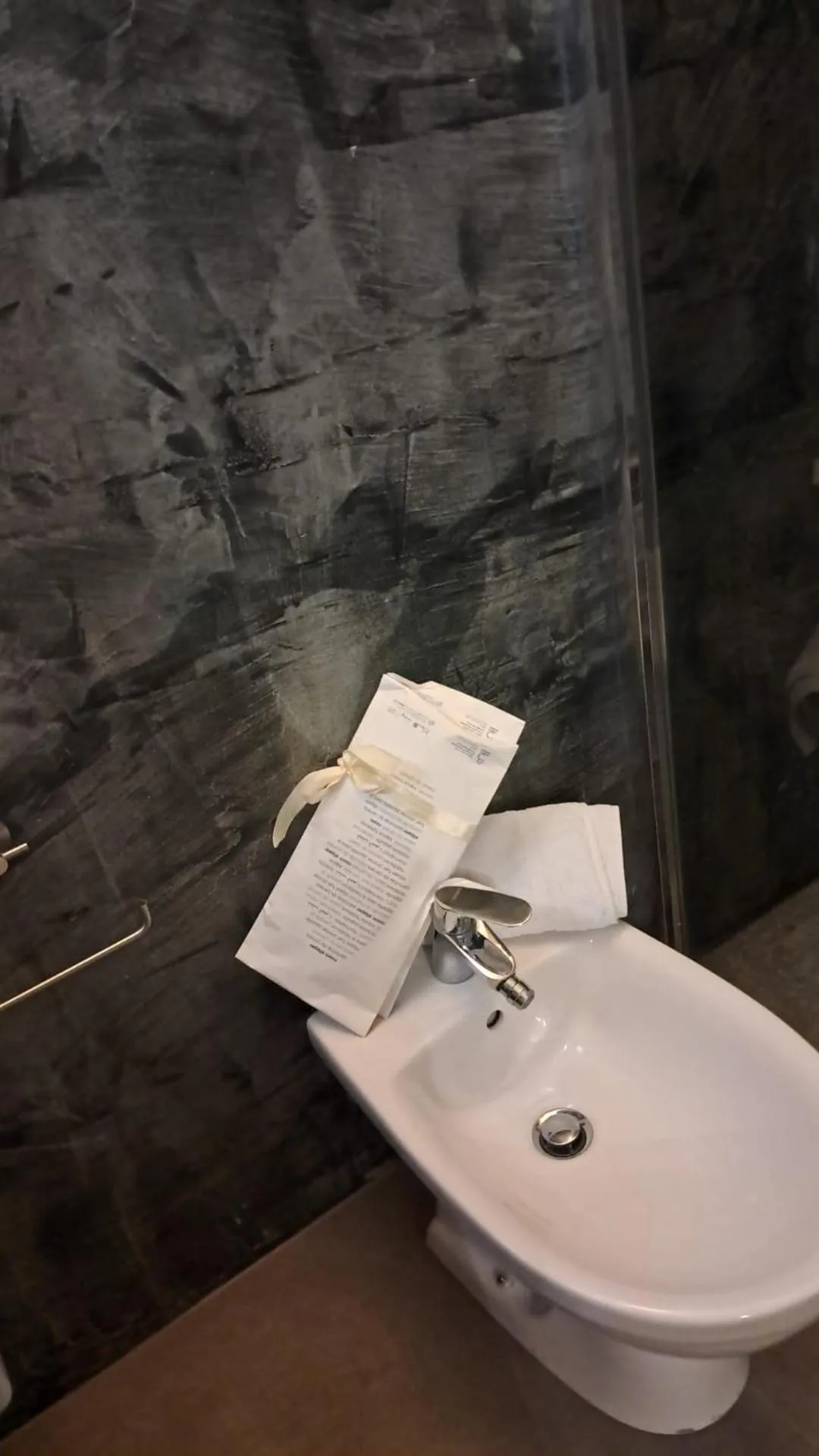 Bathroom in Miro B&B