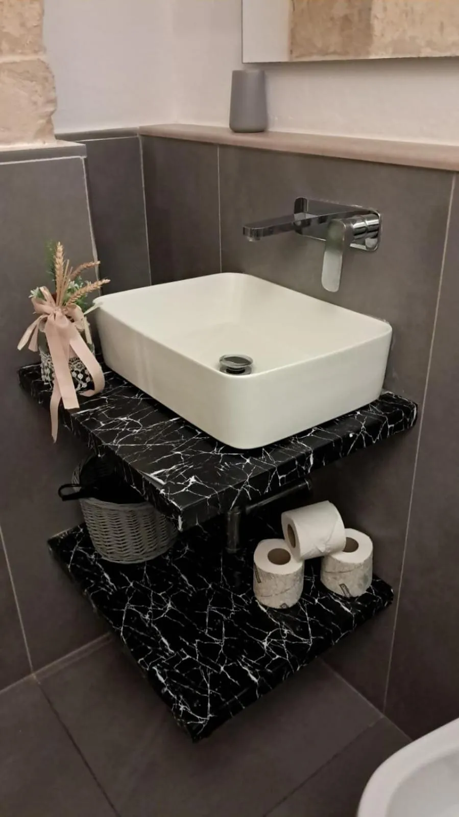 Bathroom in Miro B&B