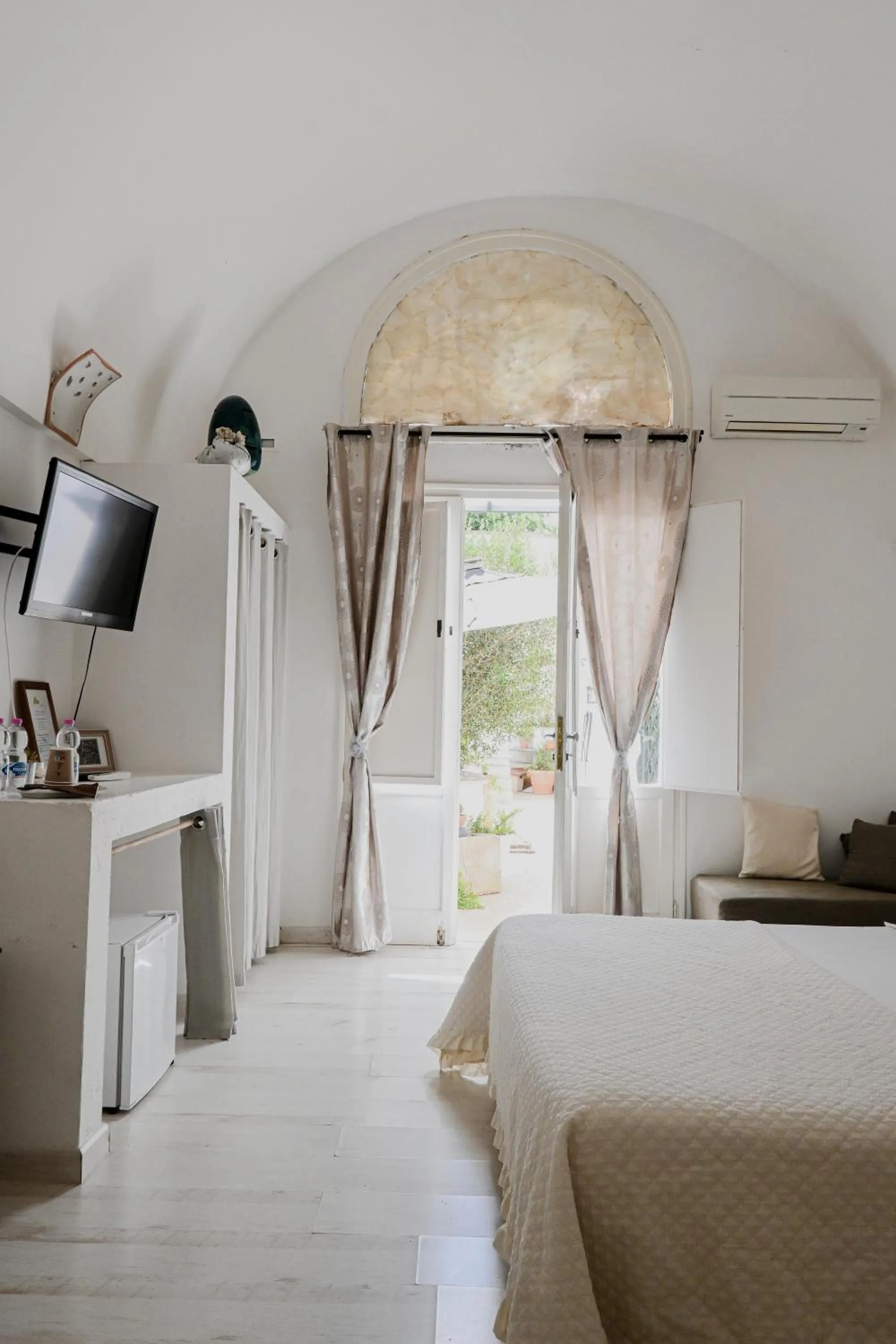 Photo of the whole room, Bed in Miro B&B