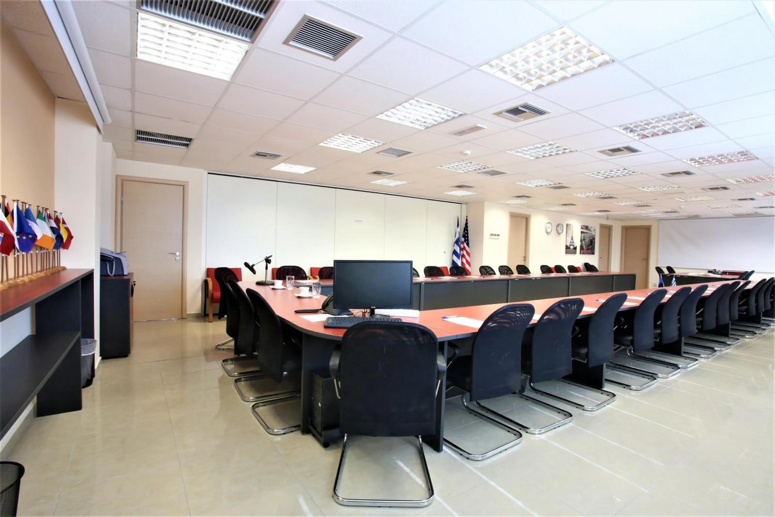 Meeting/conference room in GK Airport Suites - Free Shuttle by GK Properties